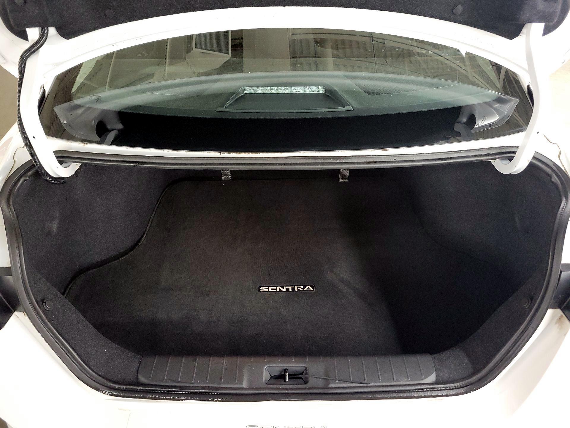 Thumbnail: 2022 Nissan Sentra - 20