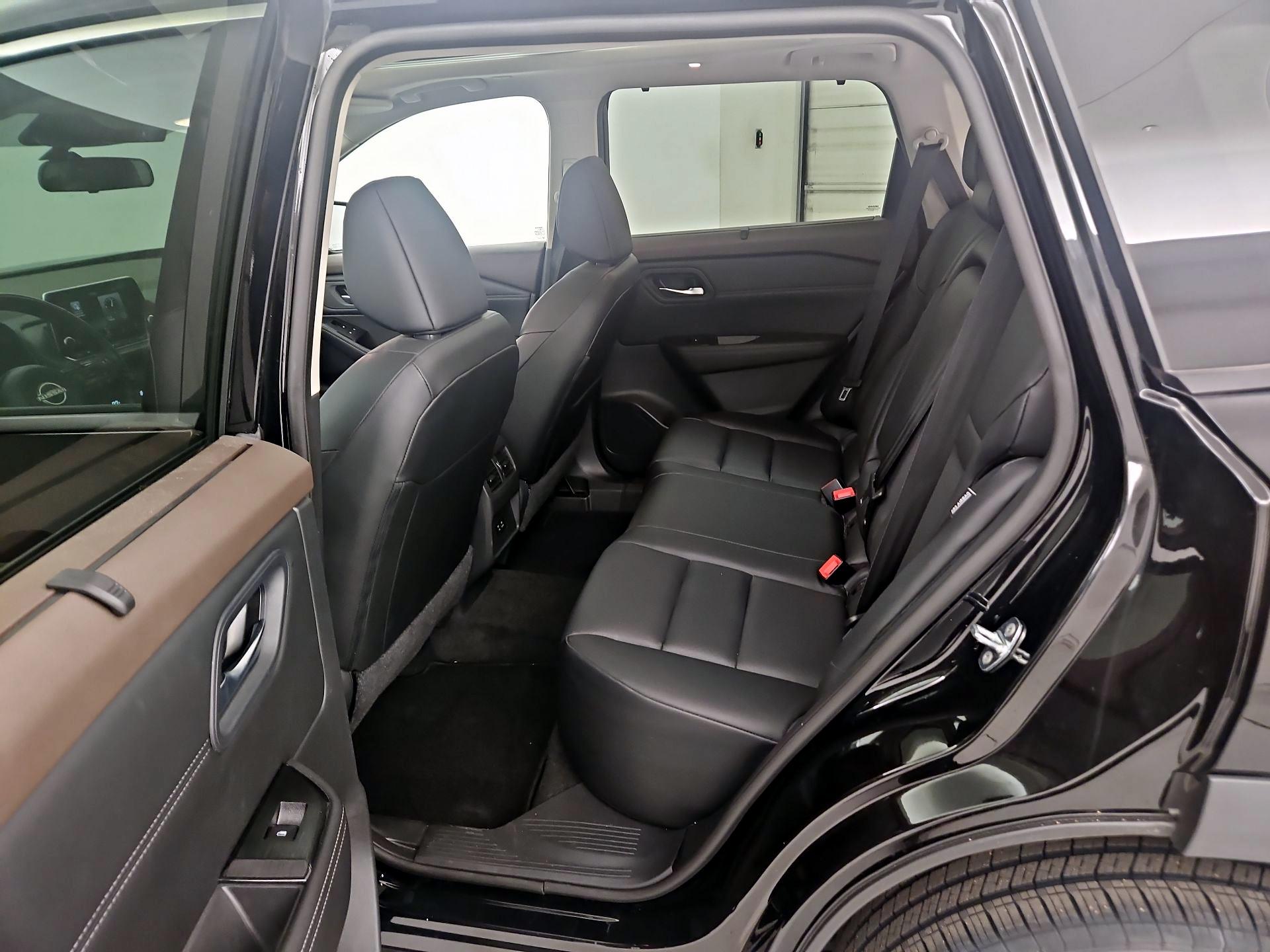 Thumbnail: 2023 Nissan Rogue - 20