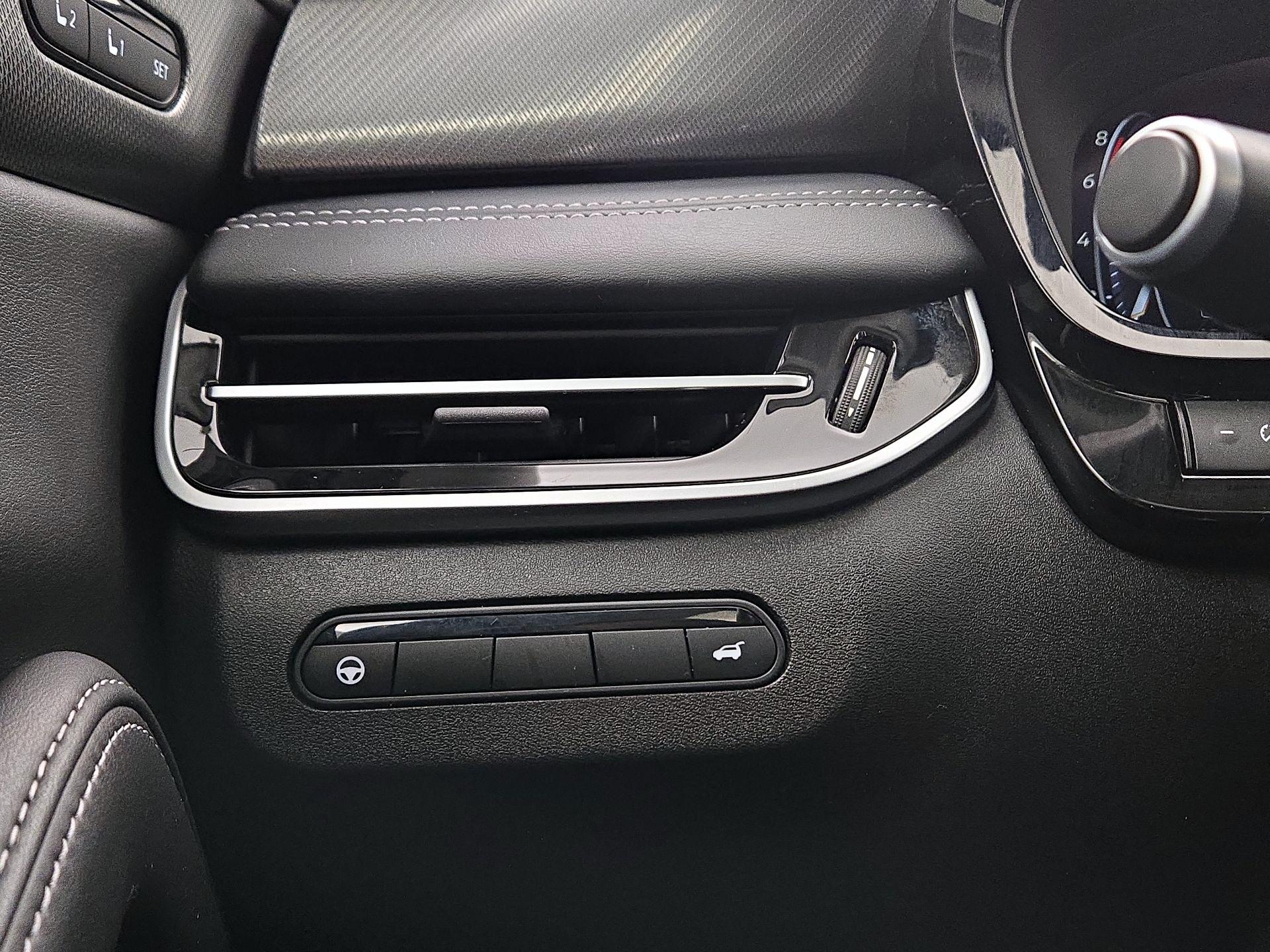 Thumbnail: 2023 INFINITI QX60 - 13