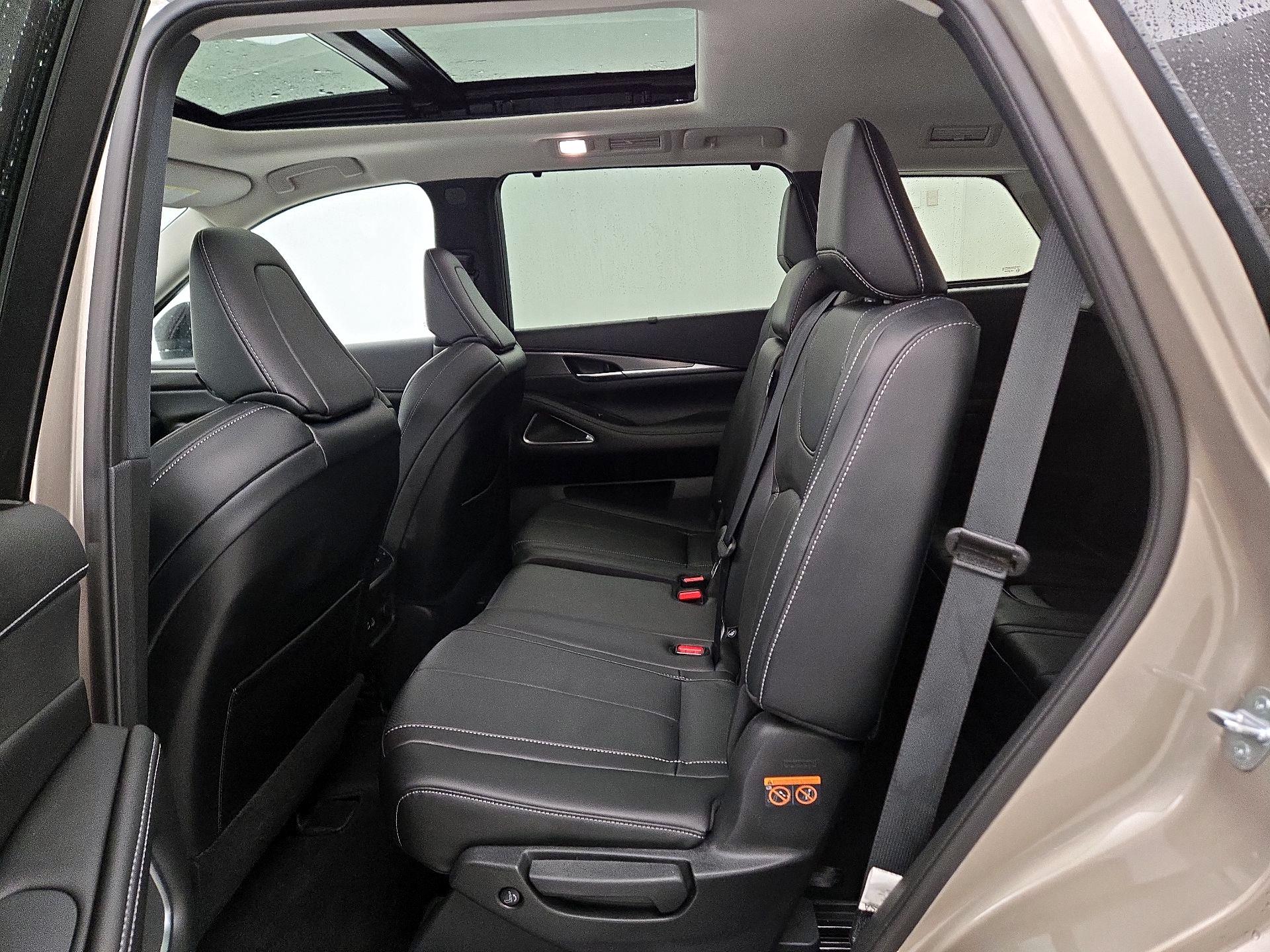 Thumbnail: 2023 INFINITI QX60 - 20