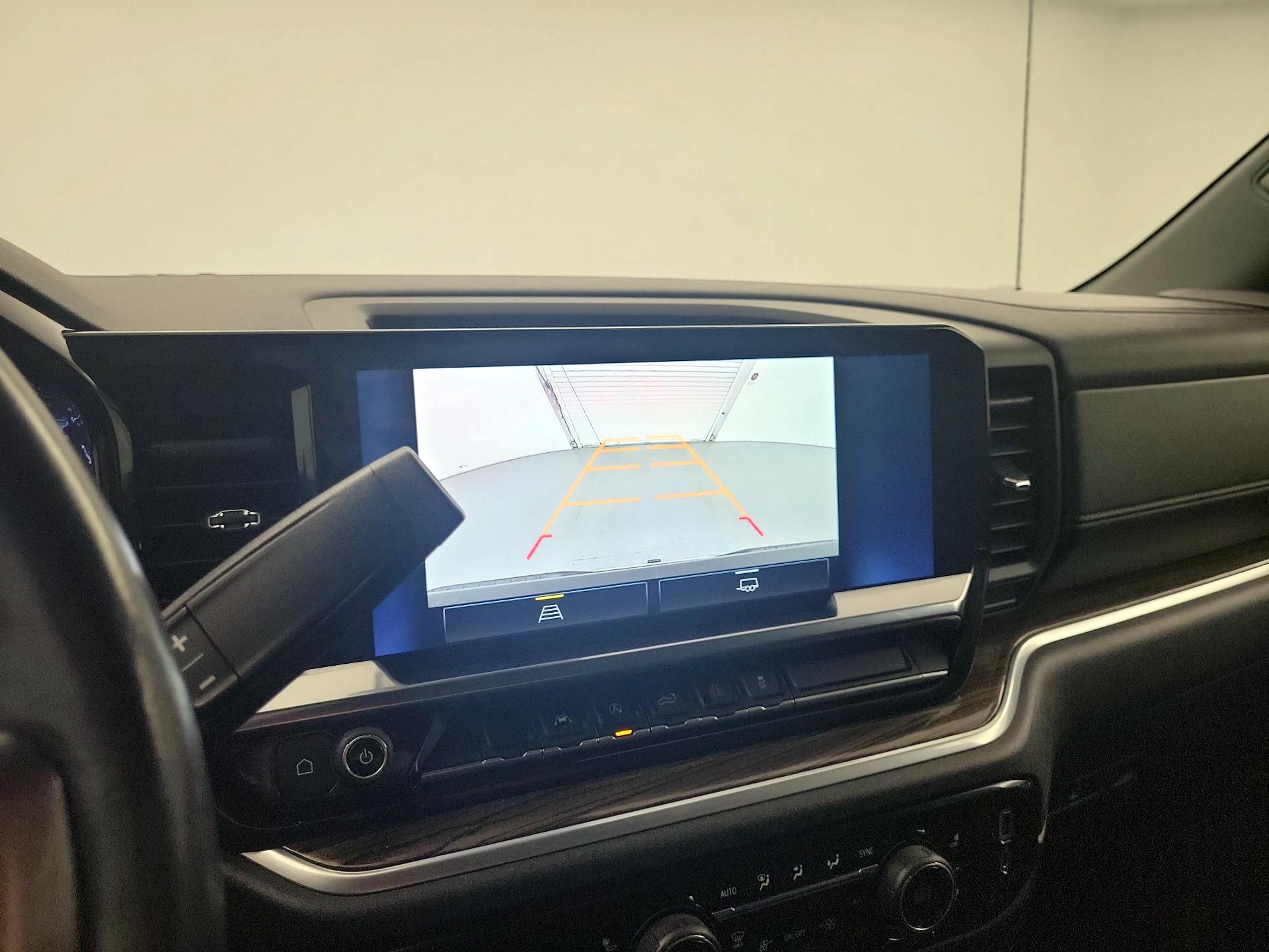 Thumbnail: 2022 Chevrolet Silverado 1500 - 12