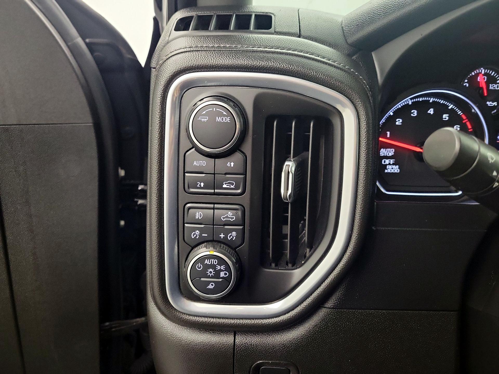 Thumbnail: 2020 Chevrolet Silverado 1500 - 11