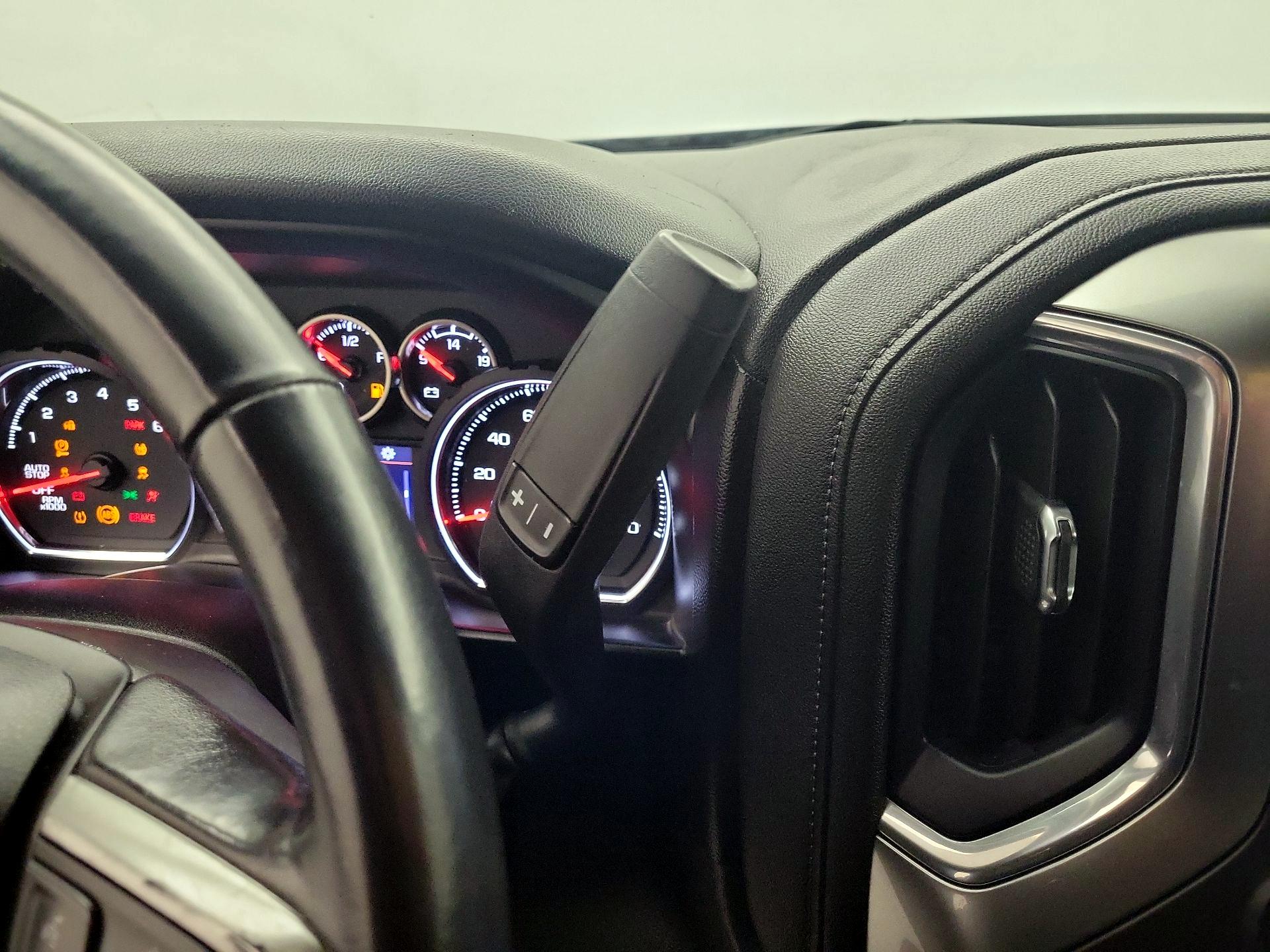 Thumbnail: 2020 Chevrolet Silverado 1500 - 15