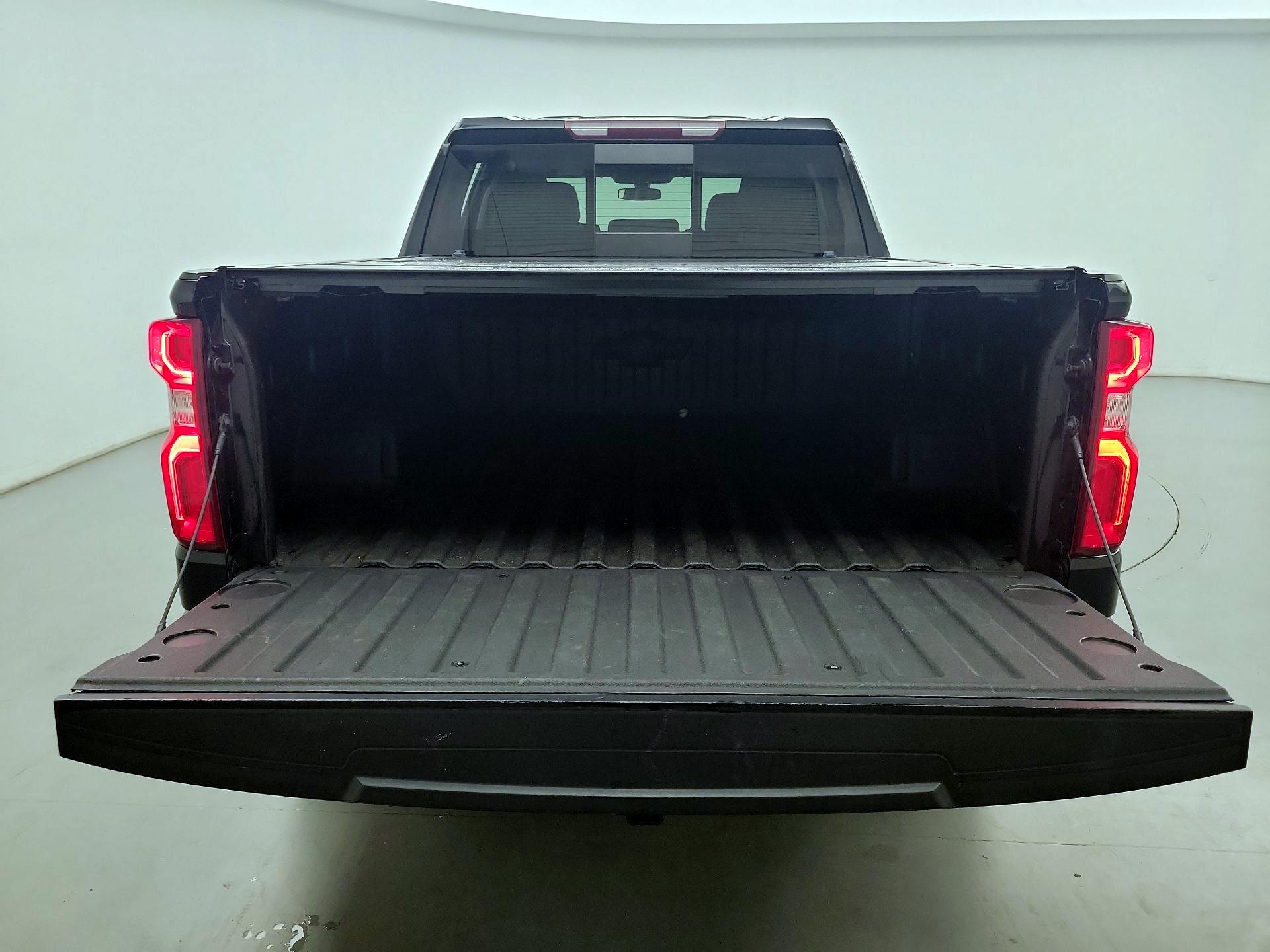 Thumbnail: 2020 Chevrolet Silverado 1500 - 18