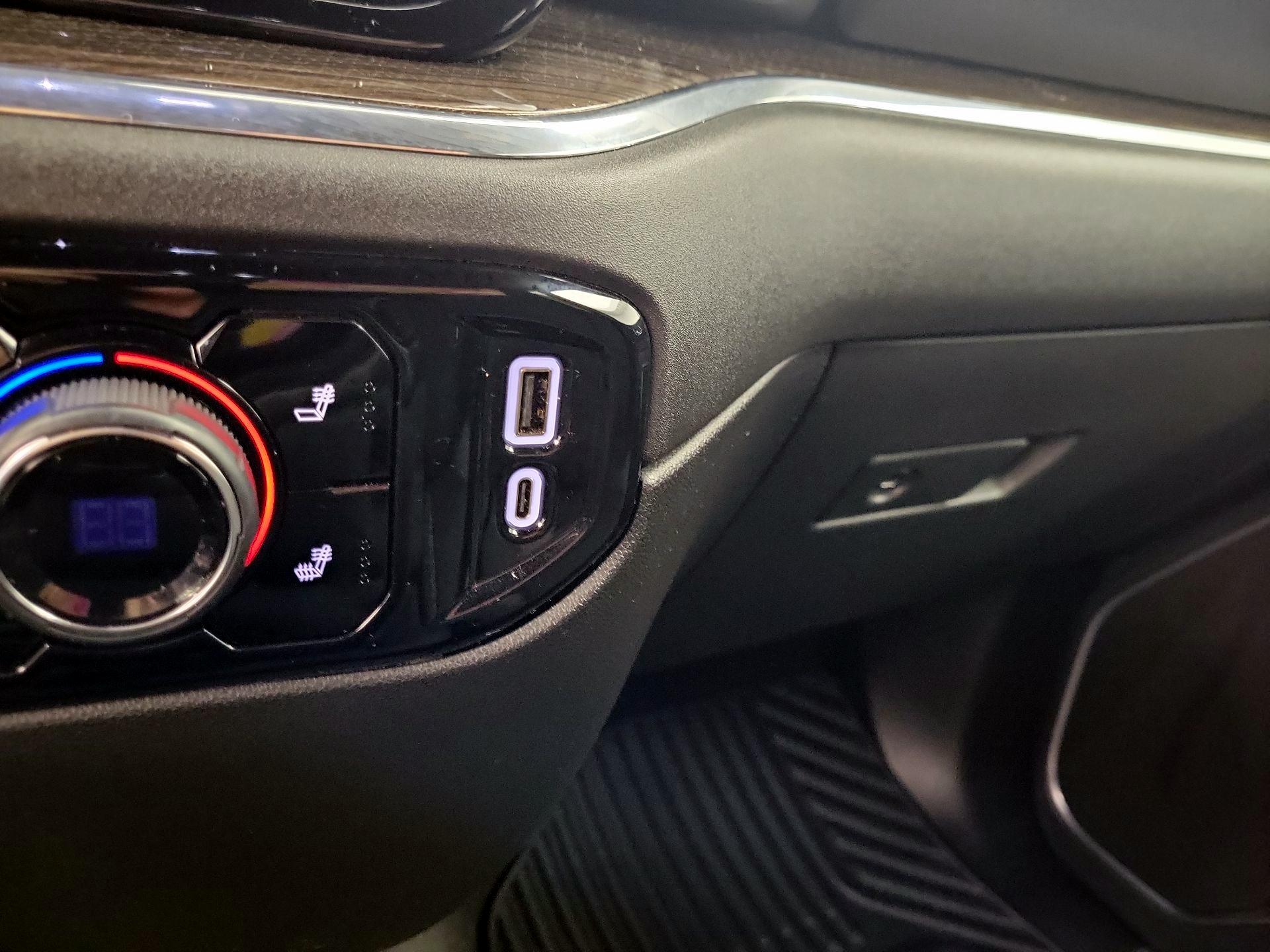 Thumbnail: 2024 Chevrolet Silverado 1500 - 17