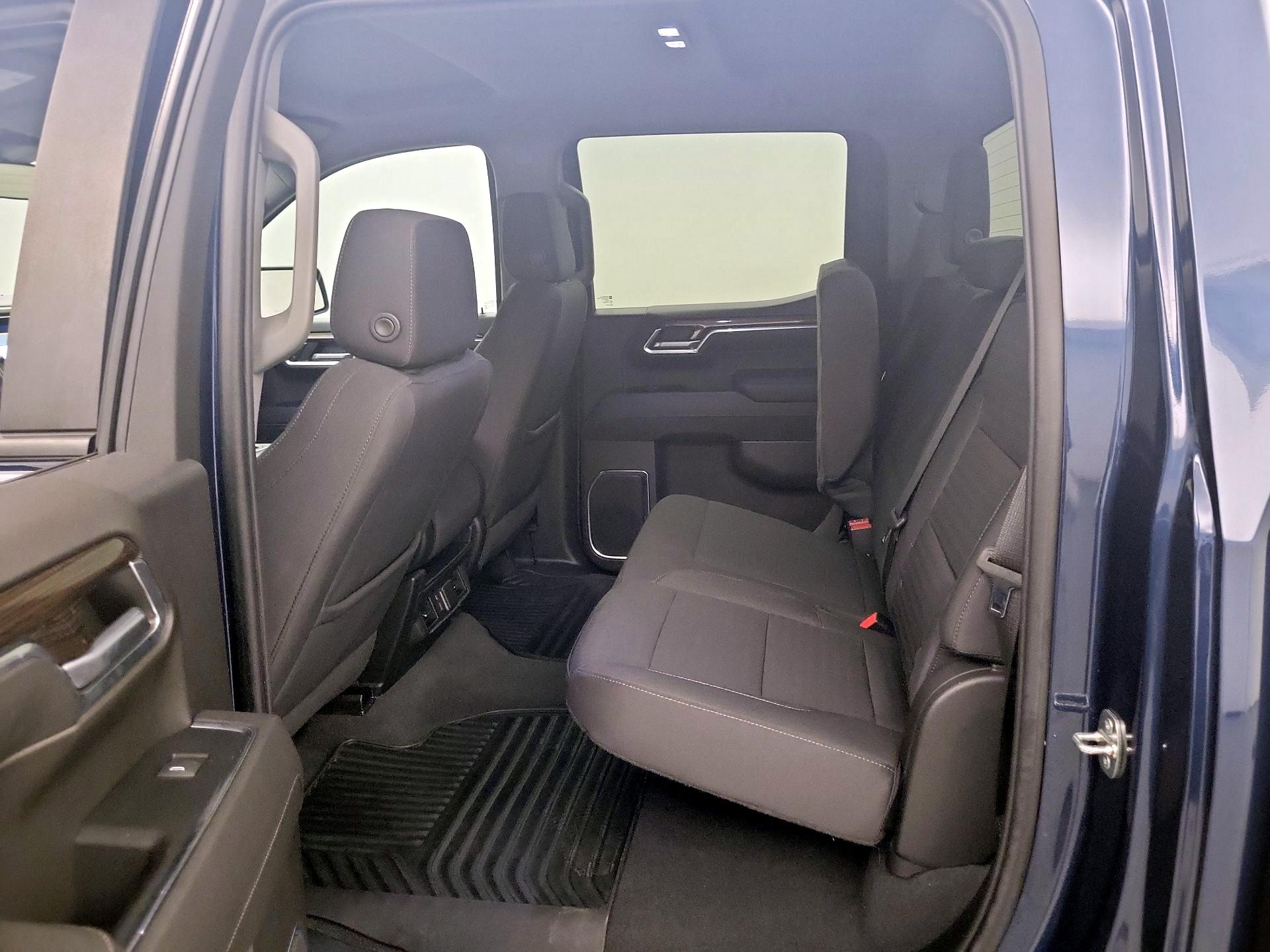 Thumbnail: 2022 Chevrolet Silverado 1500 - 17