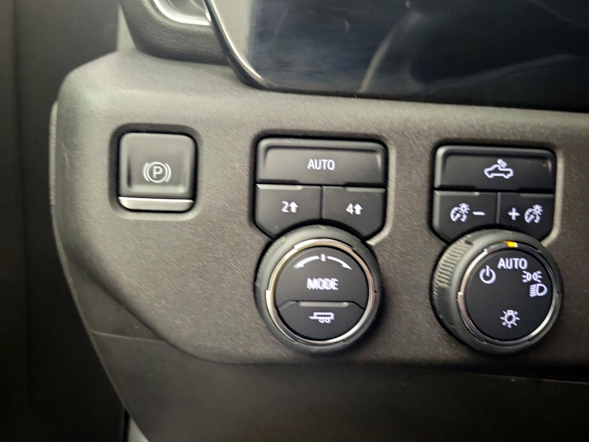 Thumbnail: 2023 Chevrolet Silverado 1500 - 11