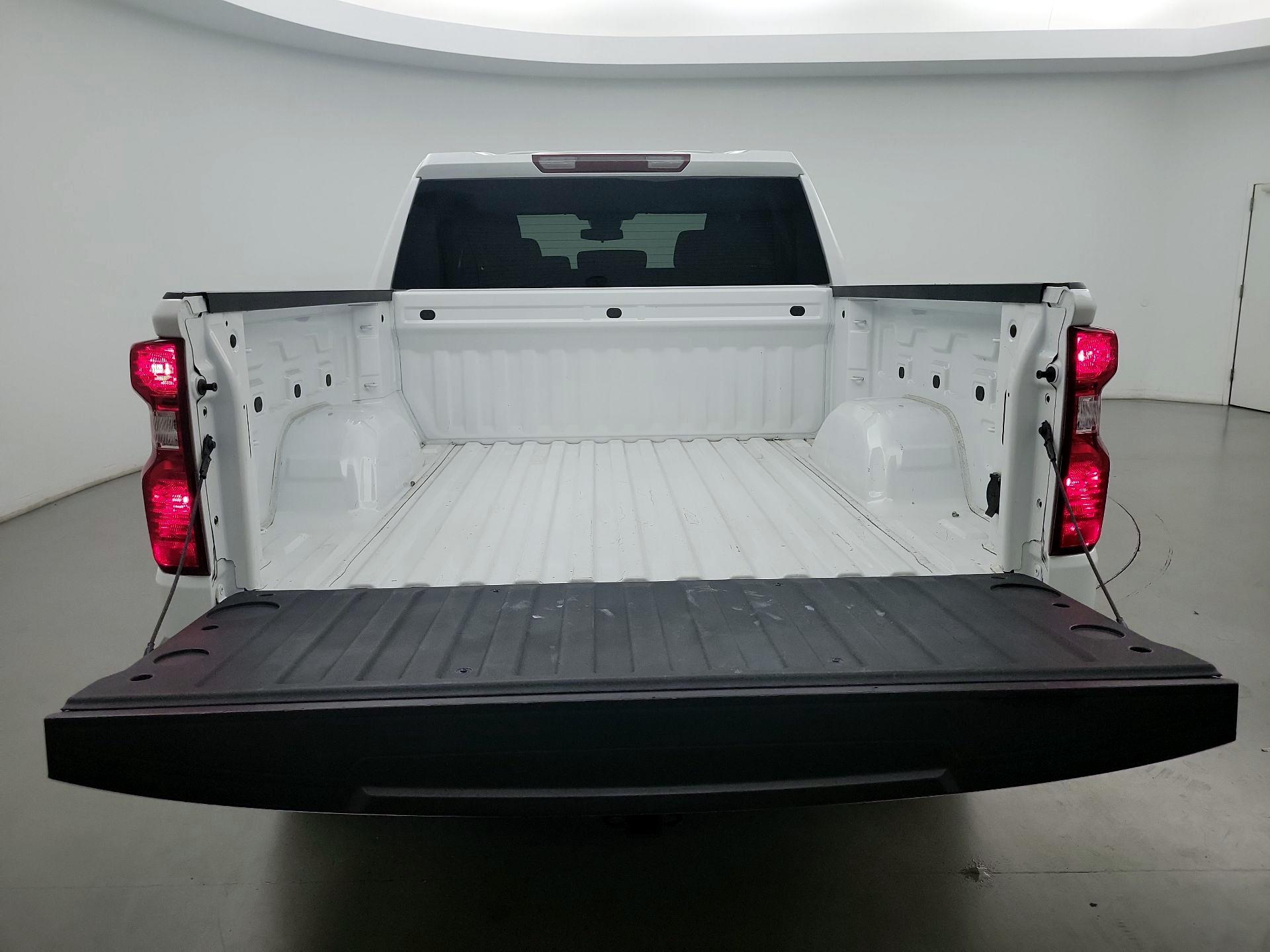 Thumbnail: 2023 Chevrolet Silverado 1500 - 18