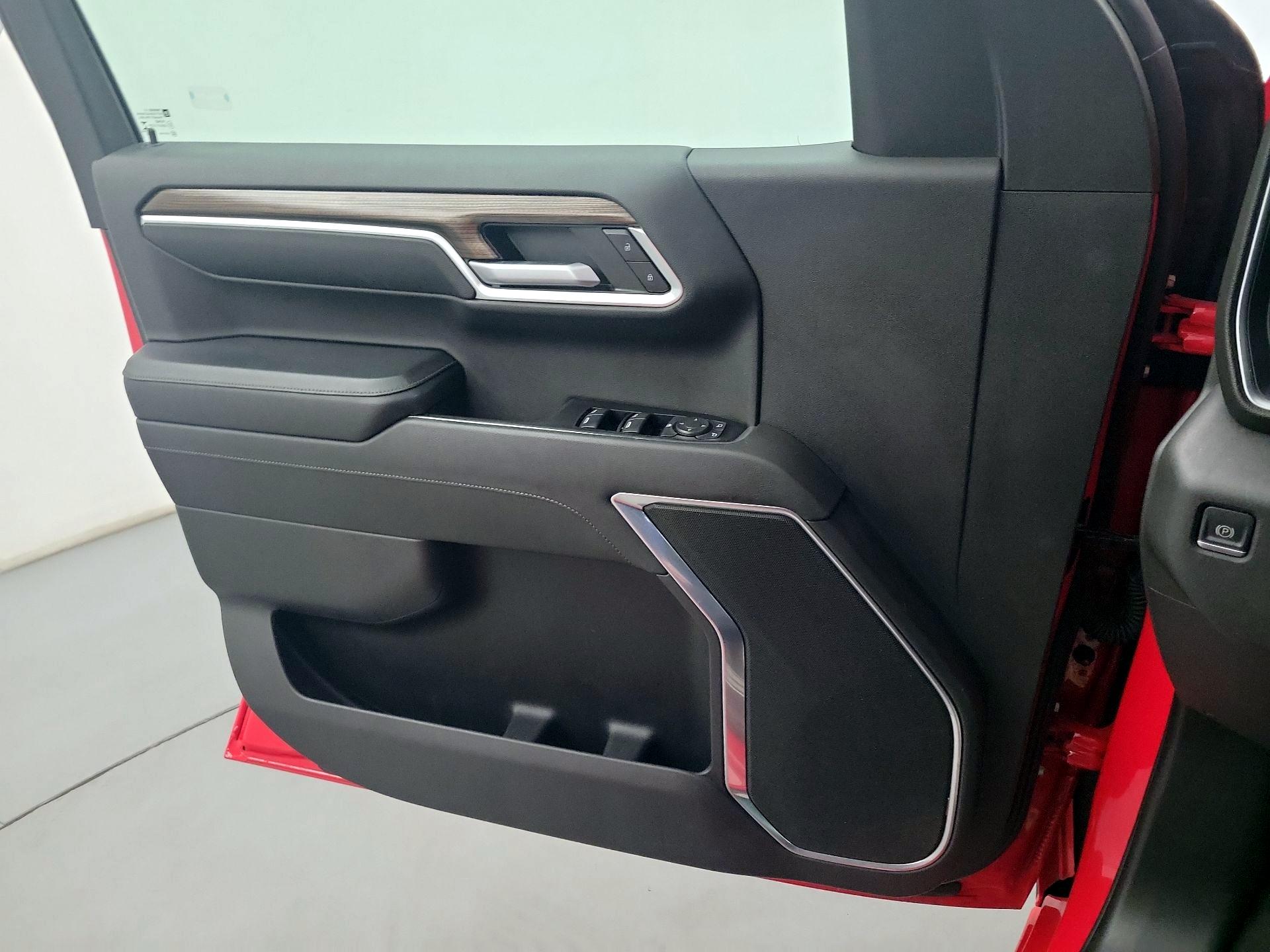 Thumbnail: 2022 Chevrolet Silverado 1500 - 10