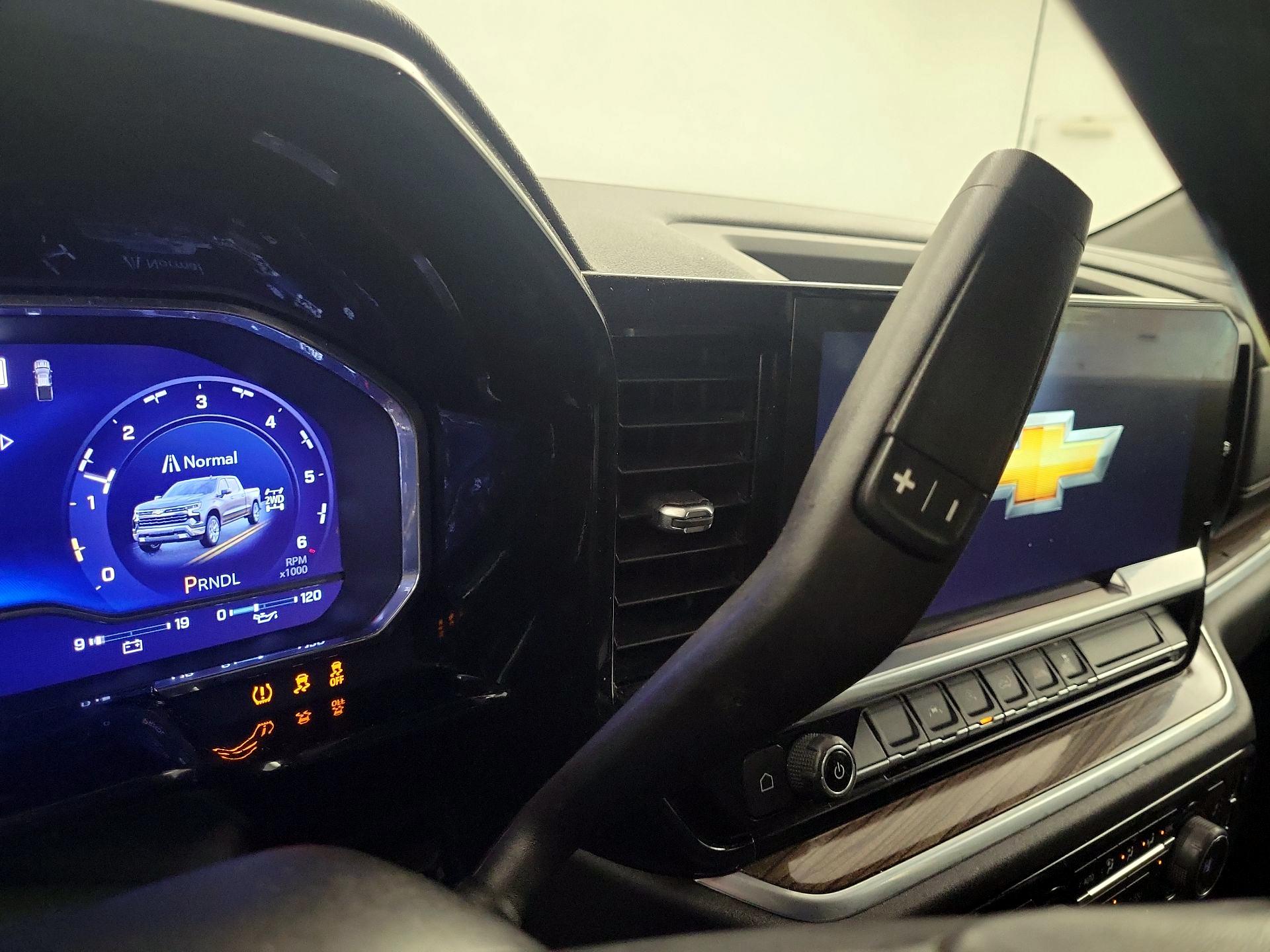 Thumbnail: 2022 Chevrolet Silverado 1500 - 15