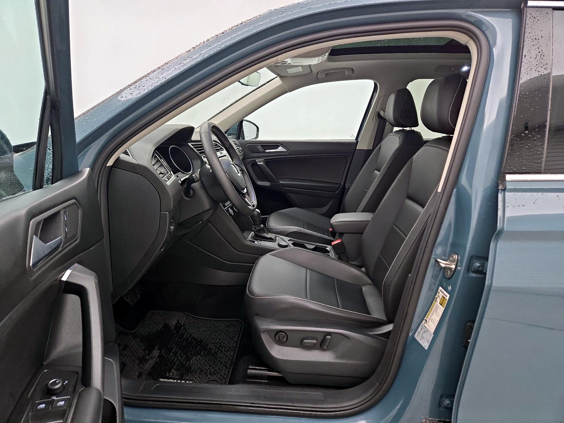 Thumbnail: 2021 Volkswagen Tiguan - 11