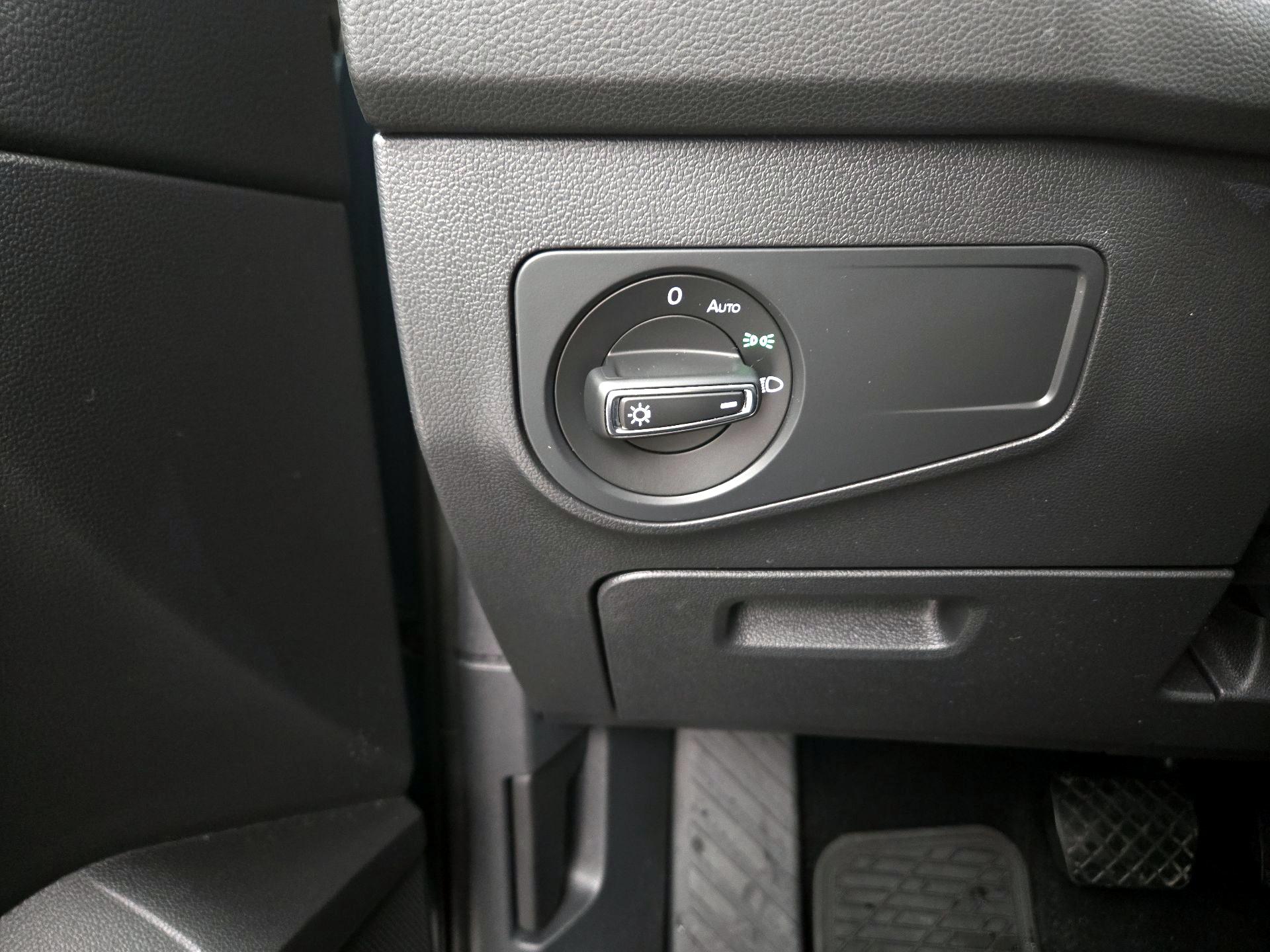 Thumbnail: 2021 Volkswagen Tiguan - 13