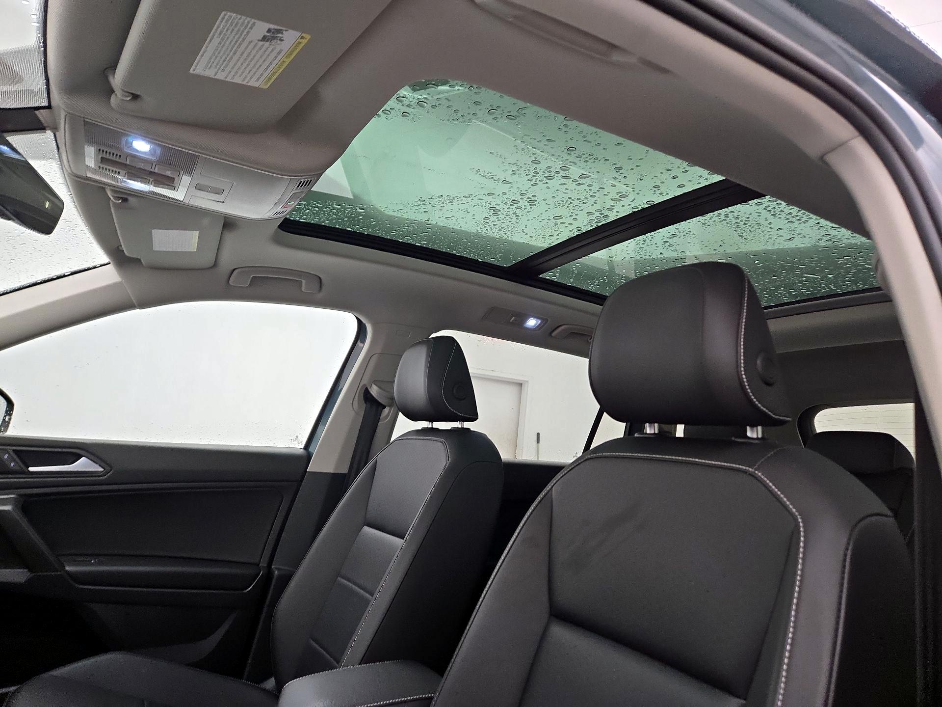 Thumbnail: 2021 Volkswagen Tiguan - 19