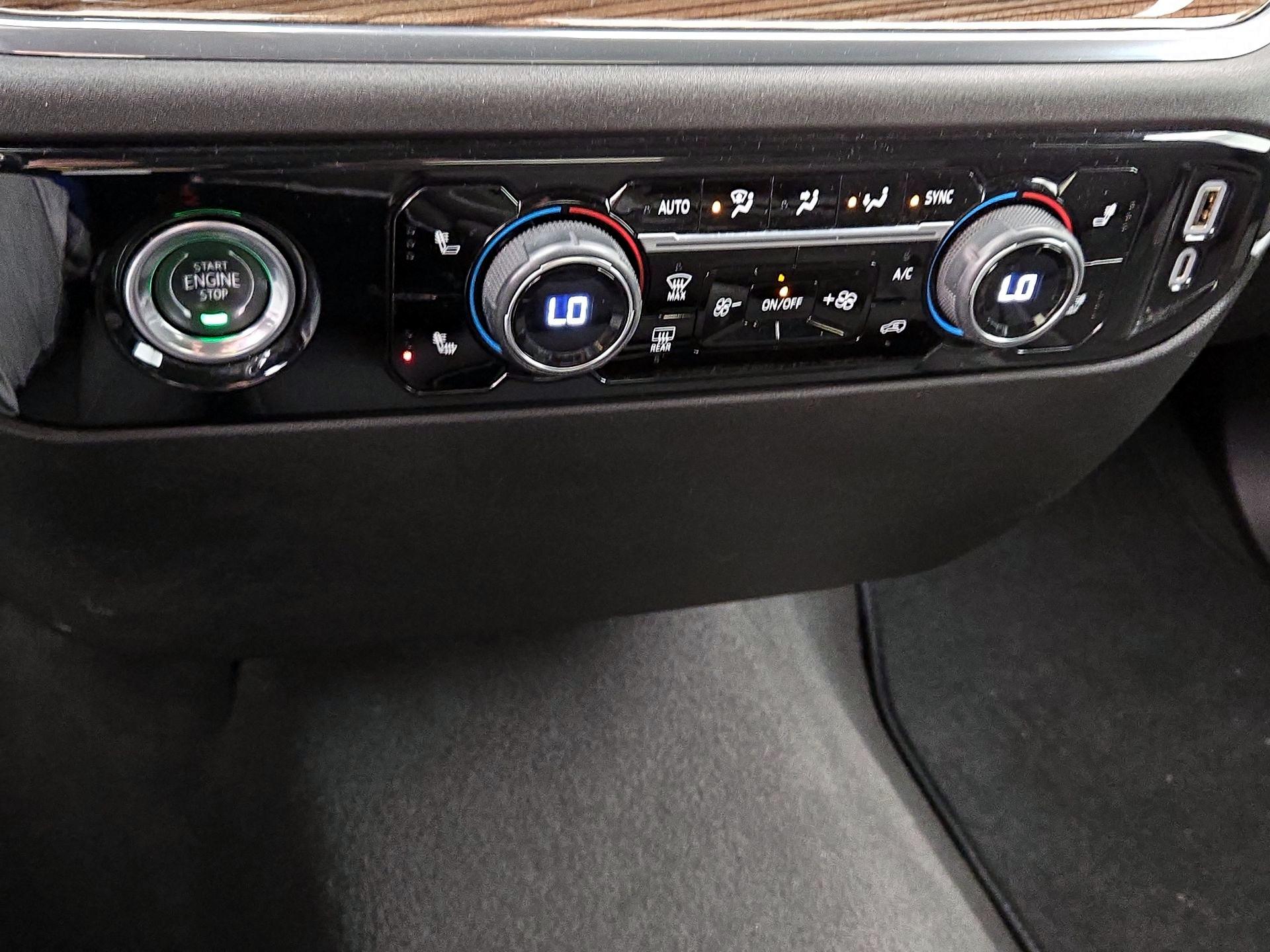 Thumbnail: 2024 Chevrolet Silverado 1500 - 17