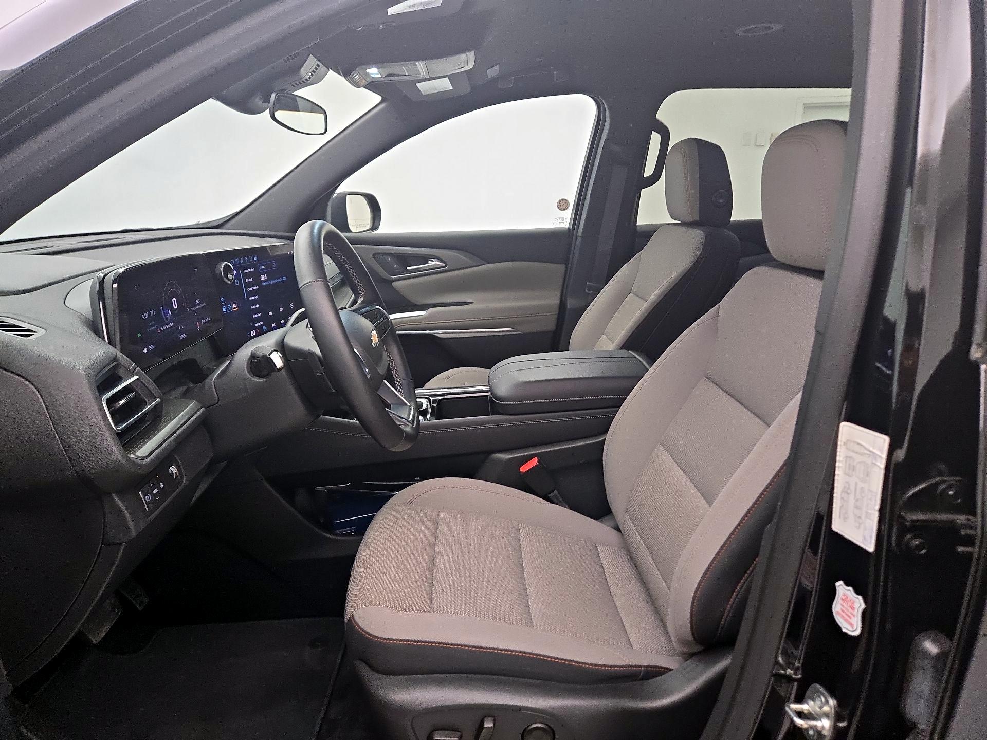 Thumbnail: 2025 Chevrolet Traverse - 11