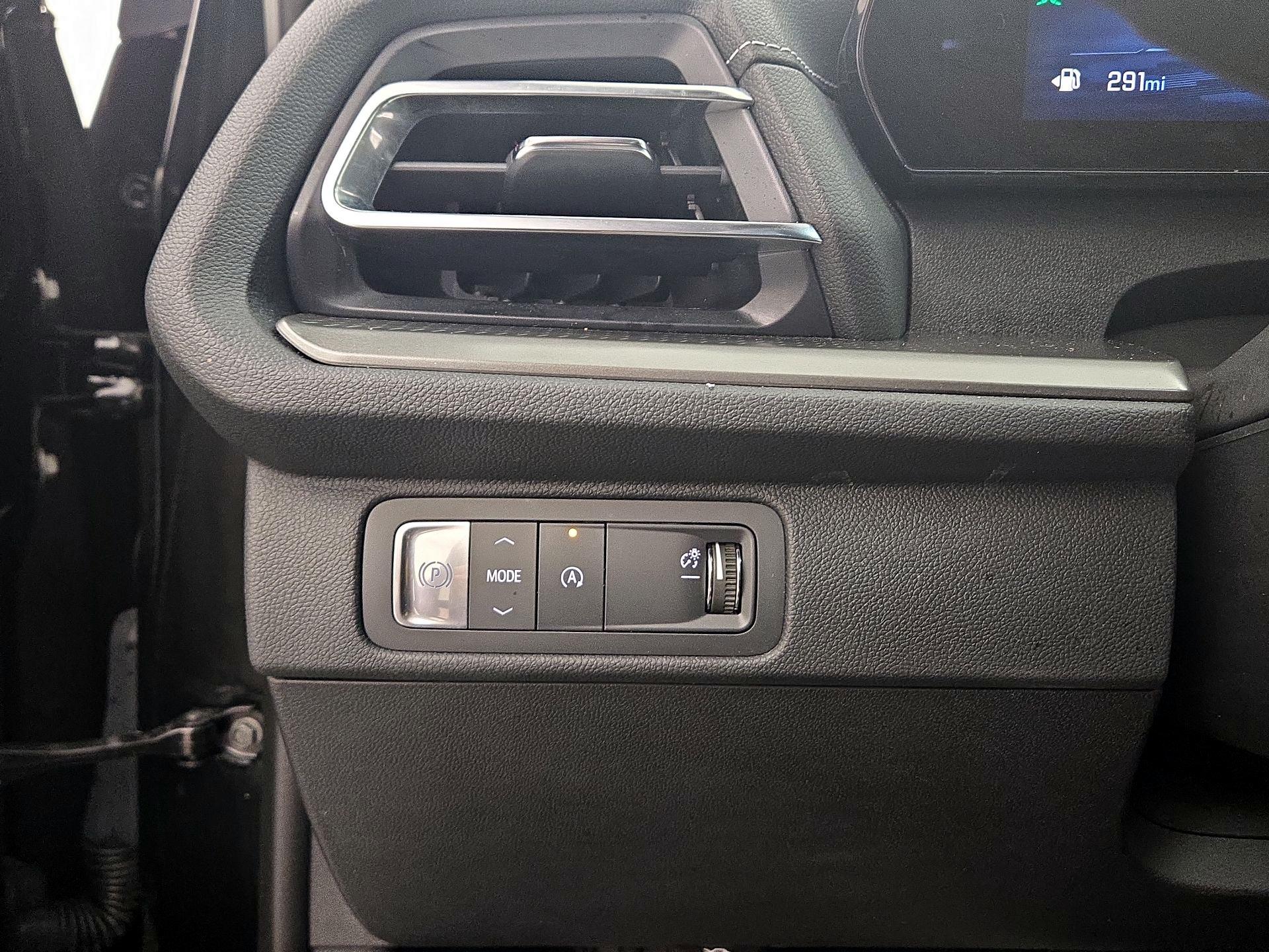 Thumbnail: 2025 Chevrolet Traverse - 13