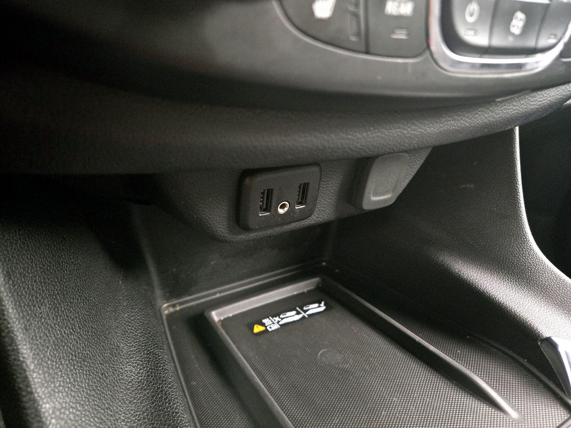 Thumbnail: 2023 Chevrolet Traverse - 18