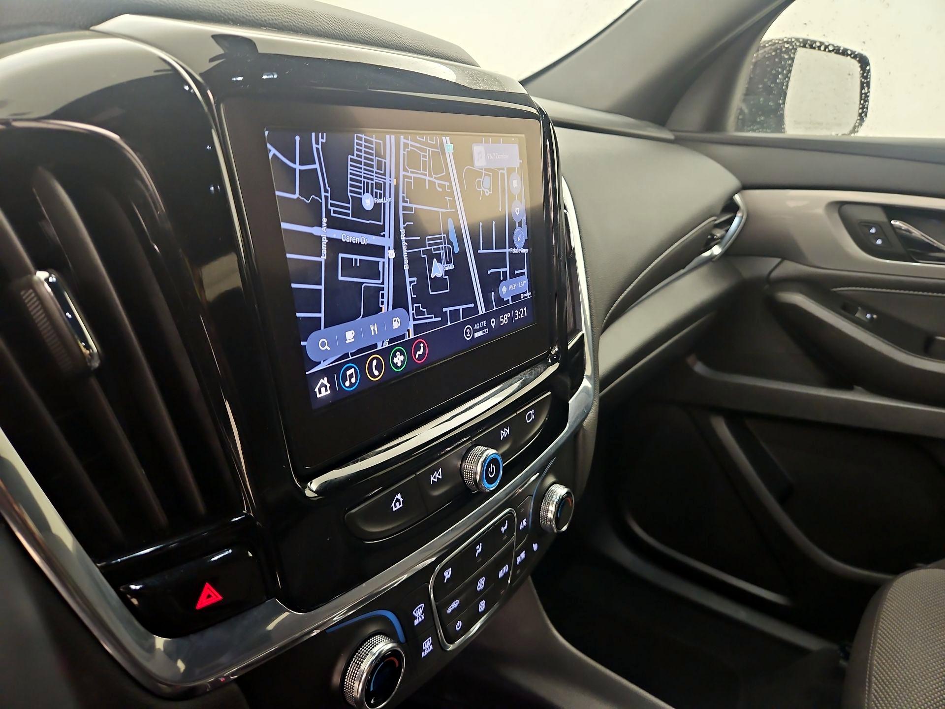 Thumbnail: 2022 Chevrolet Traverse - 14