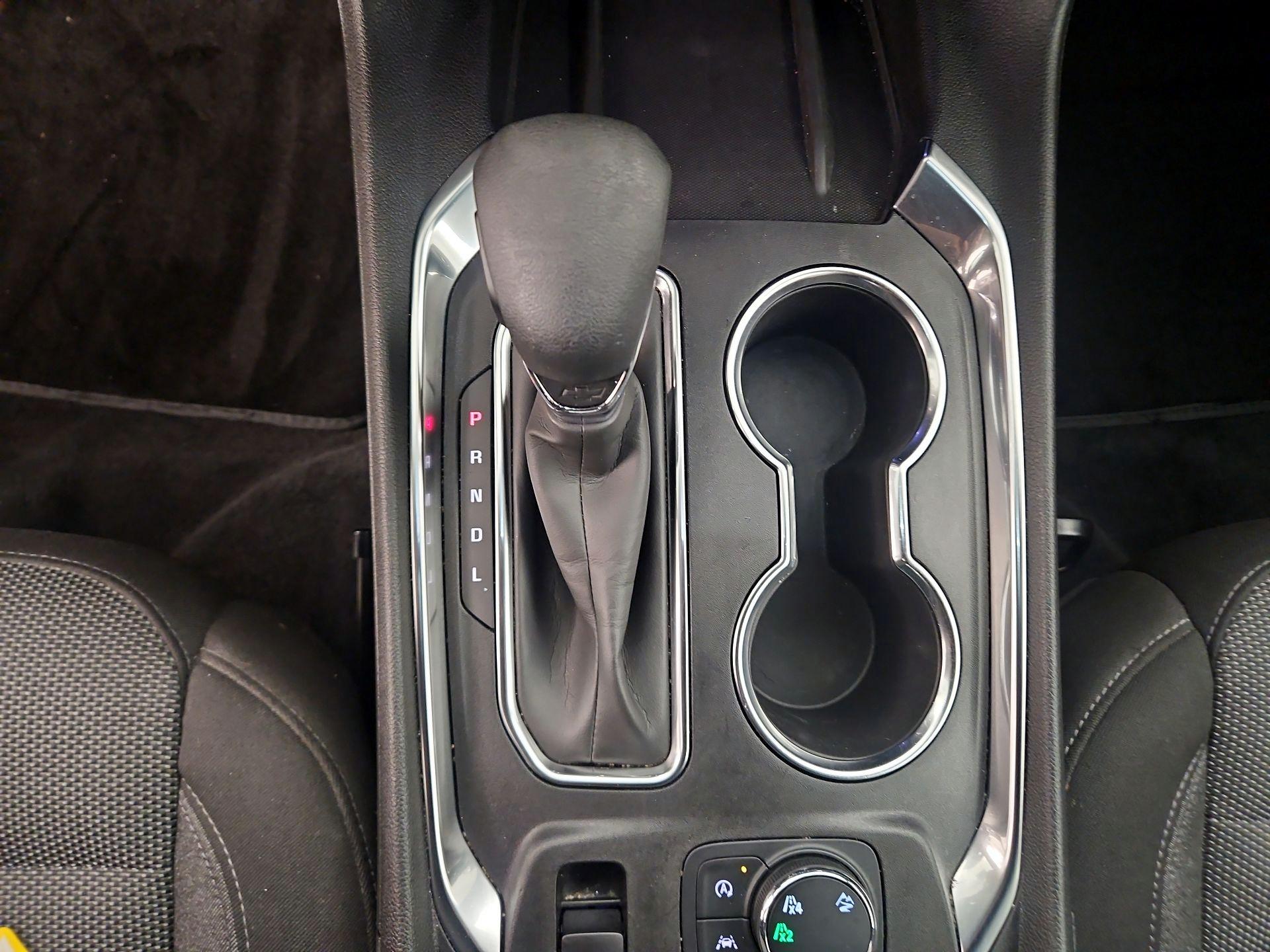 Thumbnail: 2022 Chevrolet Traverse - 18