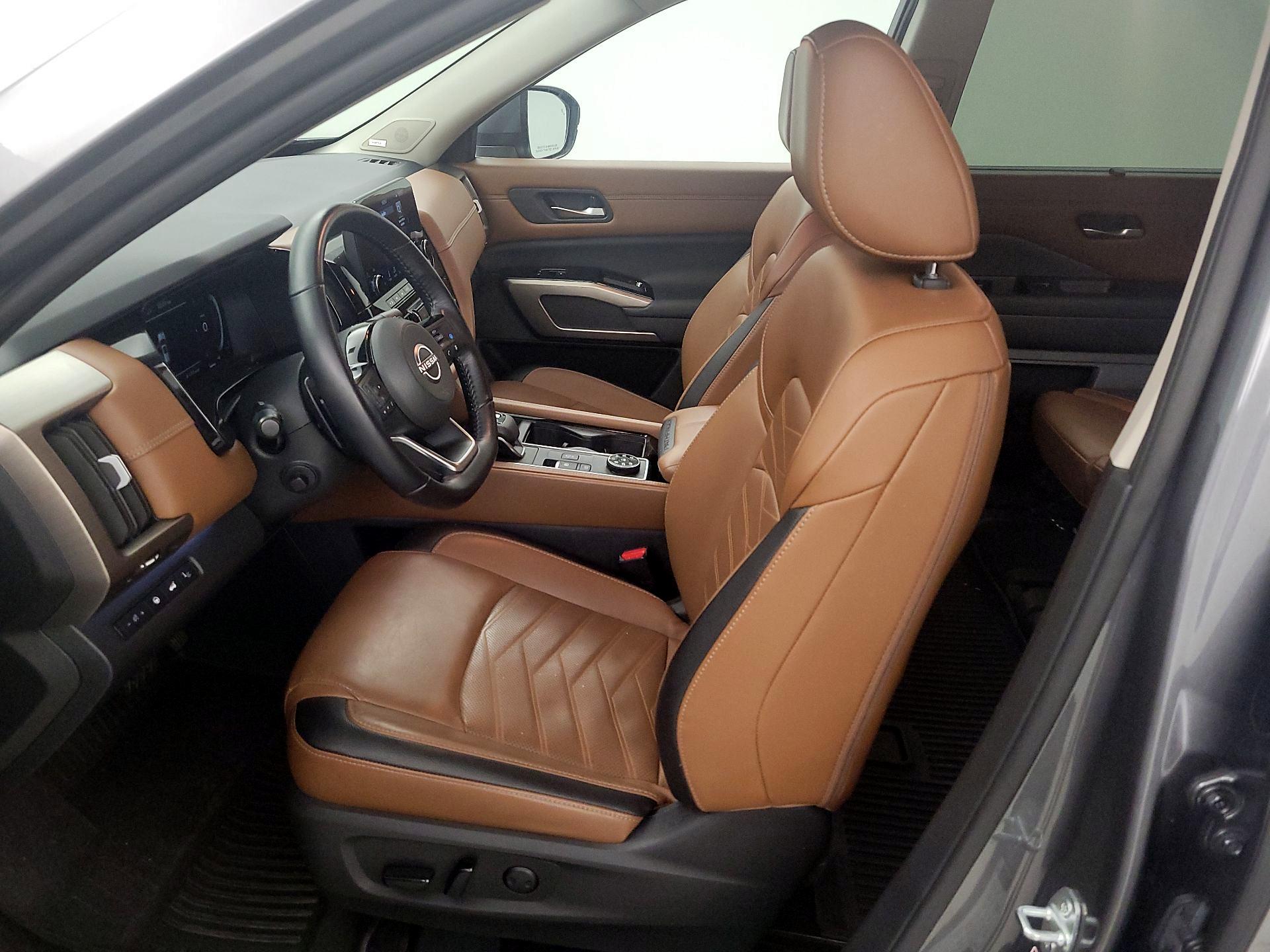 Thumbnail: 2023 Nissan Pathfinder - 11