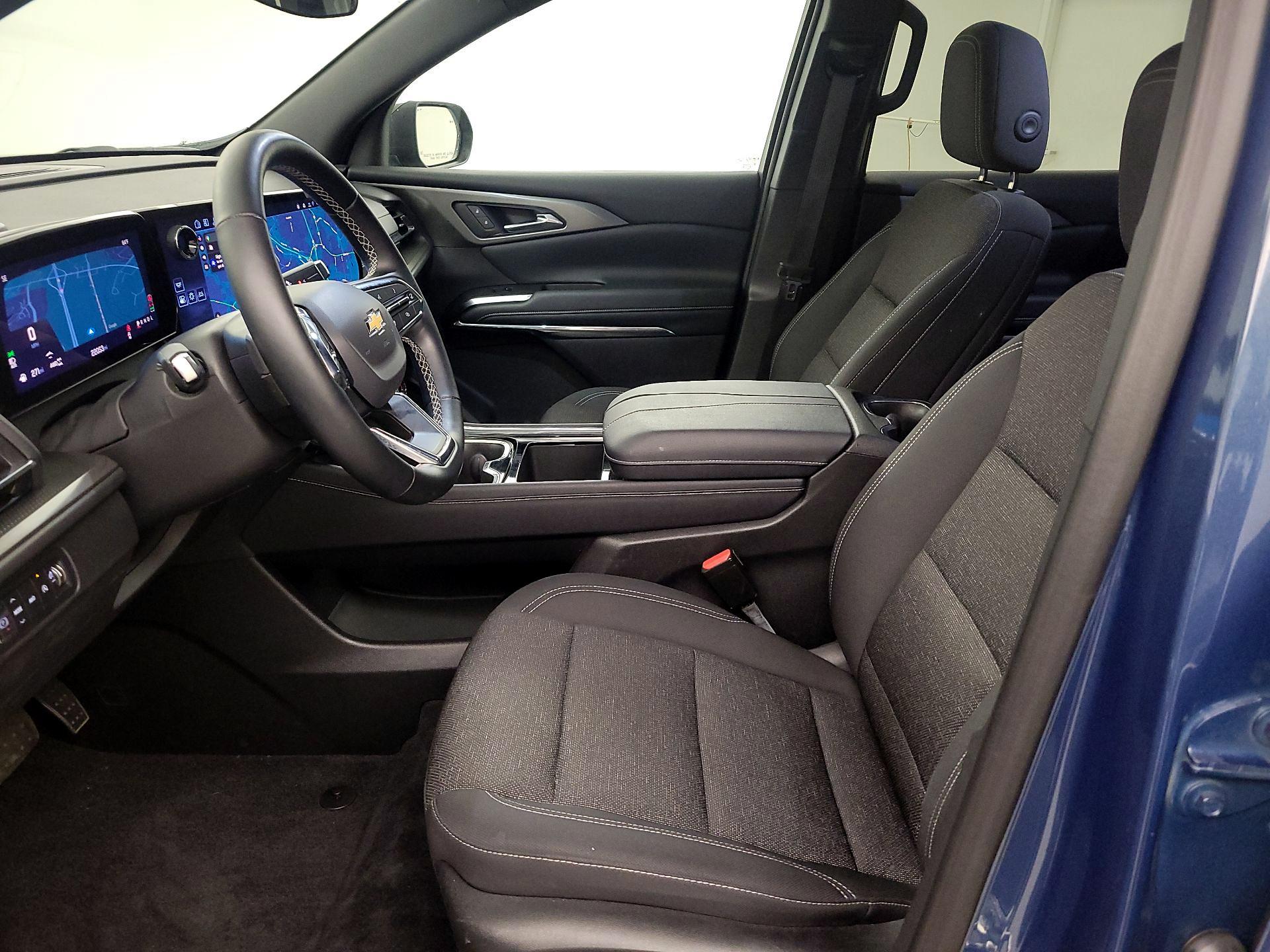 Thumbnail: 2025 Chevrolet Traverse - 11