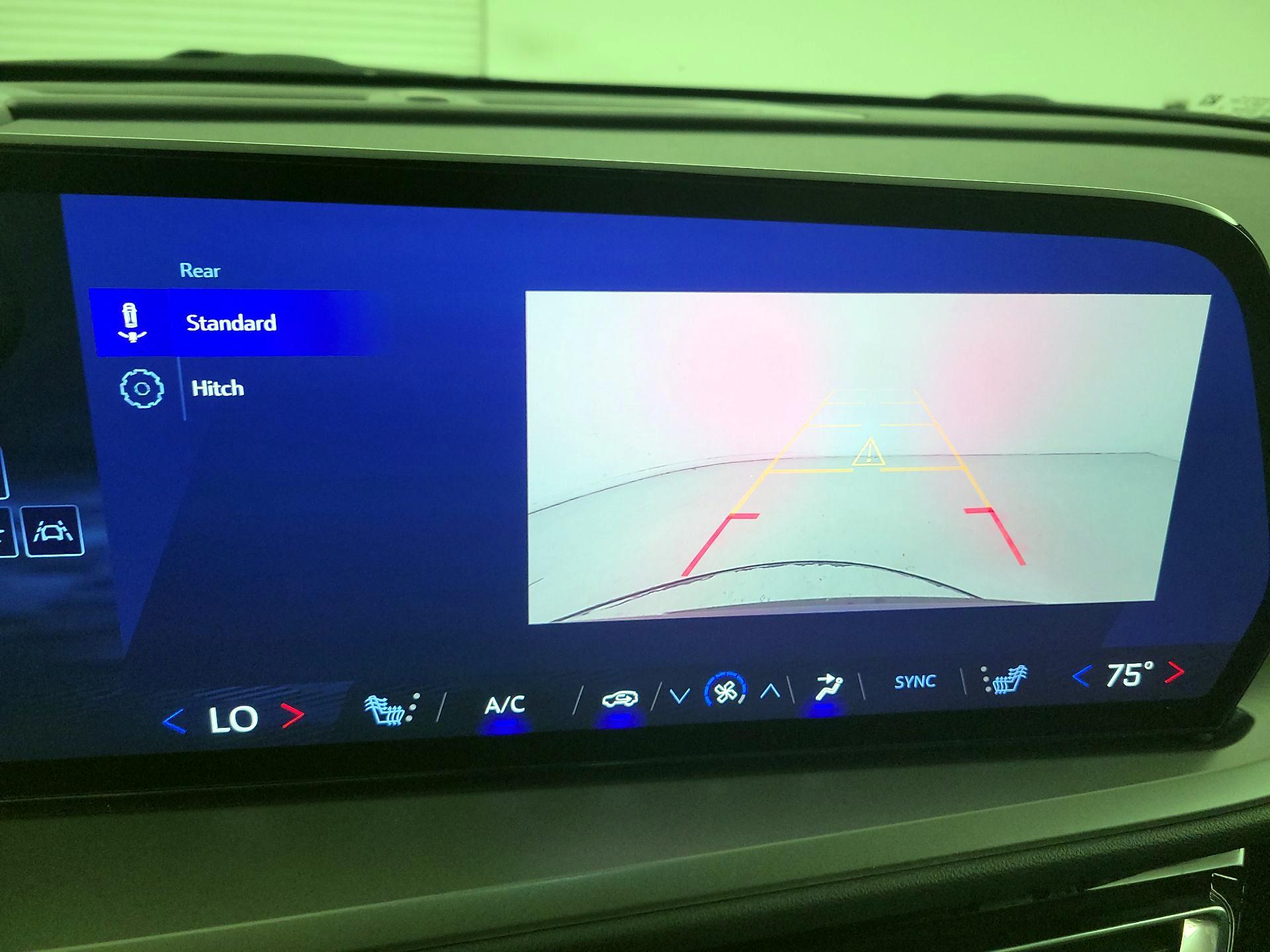 Thumbnail: 2025 Chevrolet Traverse - 15