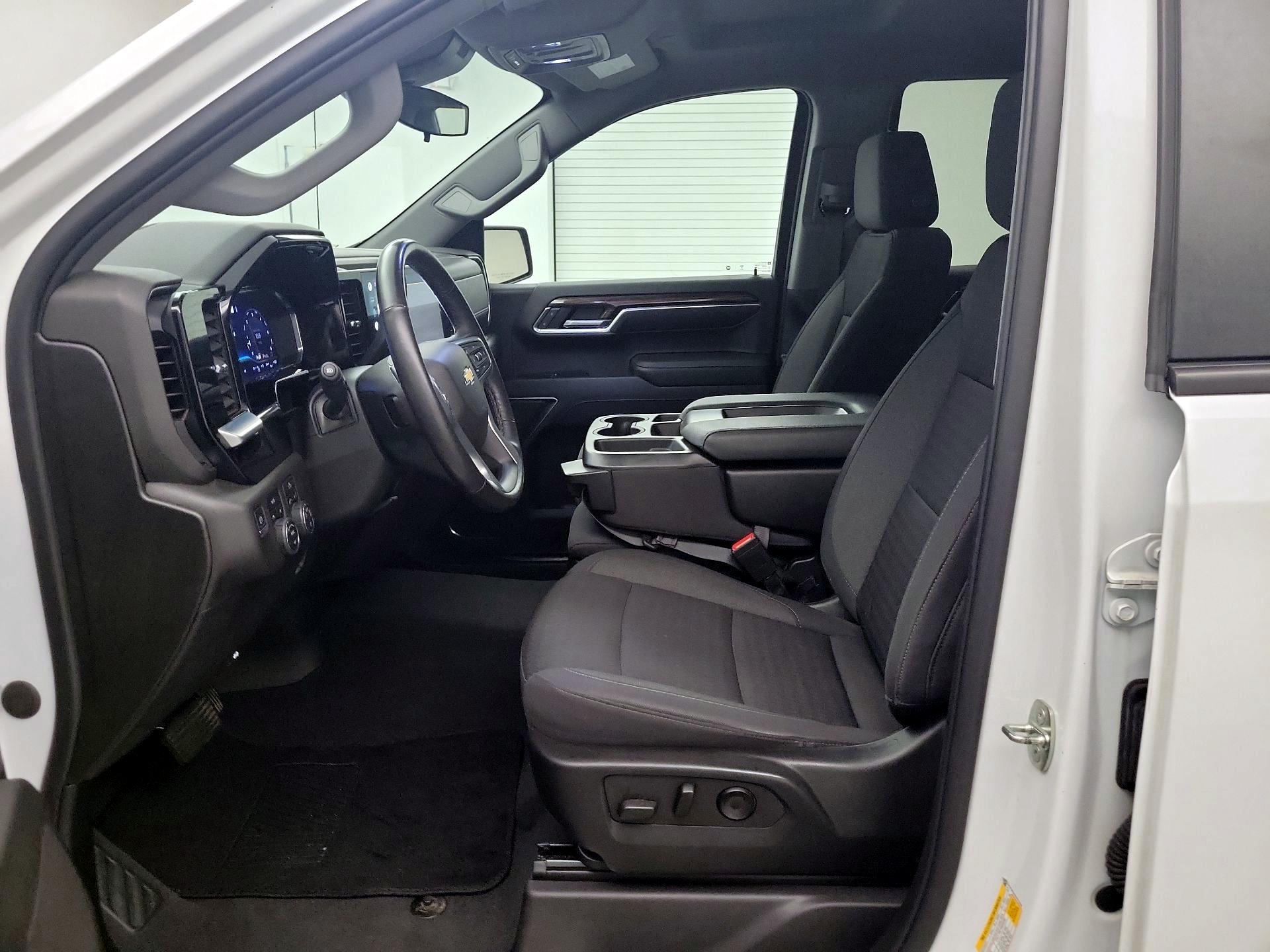 Thumbnail: 2022 Chevrolet Silverado 1500 - 9