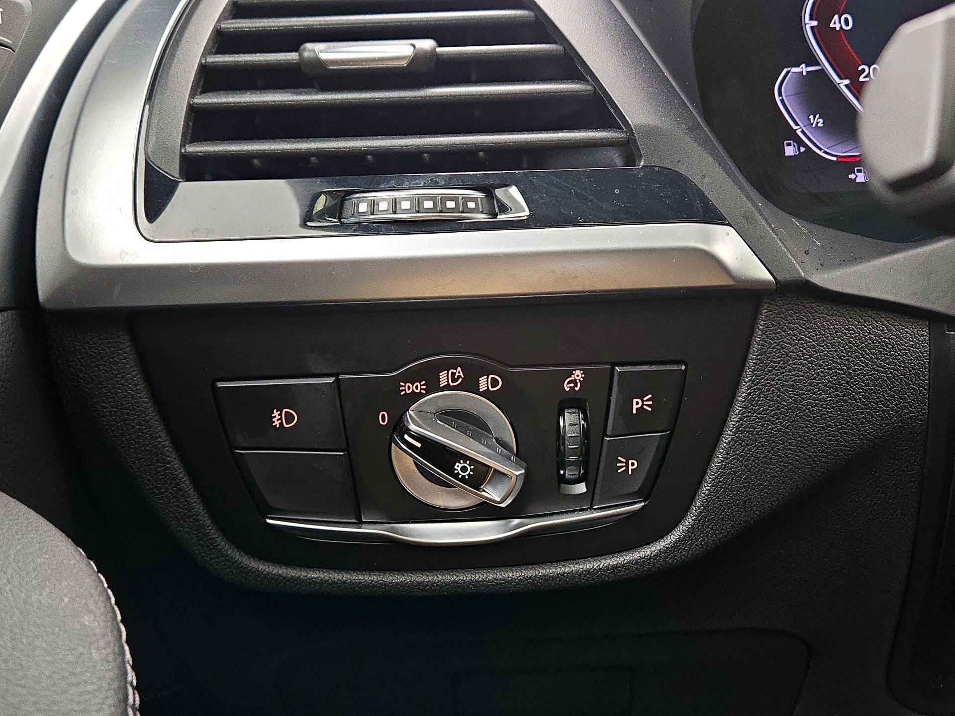 Thumbnail: 2020 BMW X4 - 13