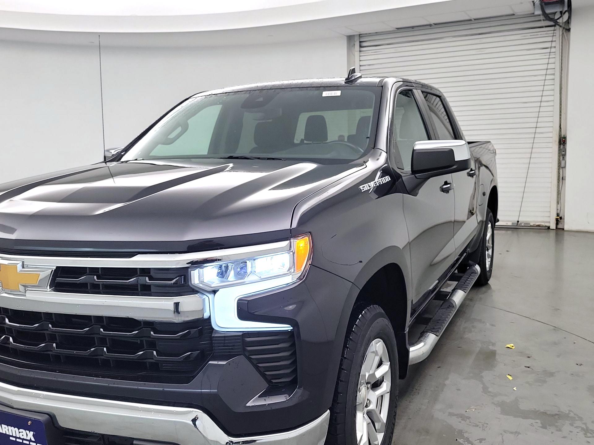 Thumbnail: 2022 Chevrolet Silverado 1500 - 3