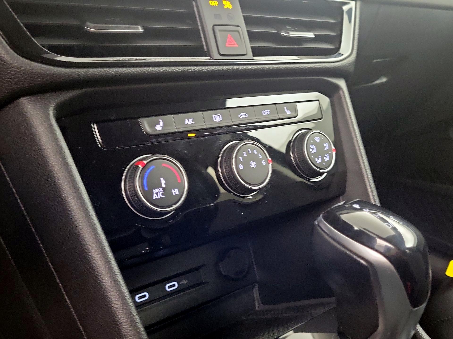 Thumbnail: 2023 Volkswagen Taos - 14