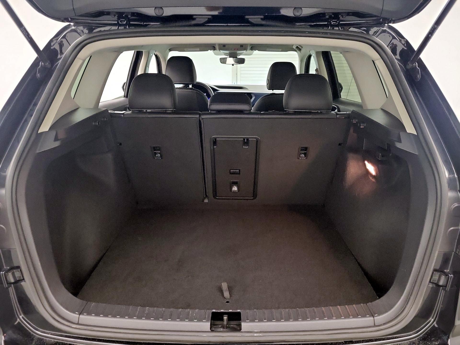 Thumbnail: 2023 Volkswagen Taos - 18