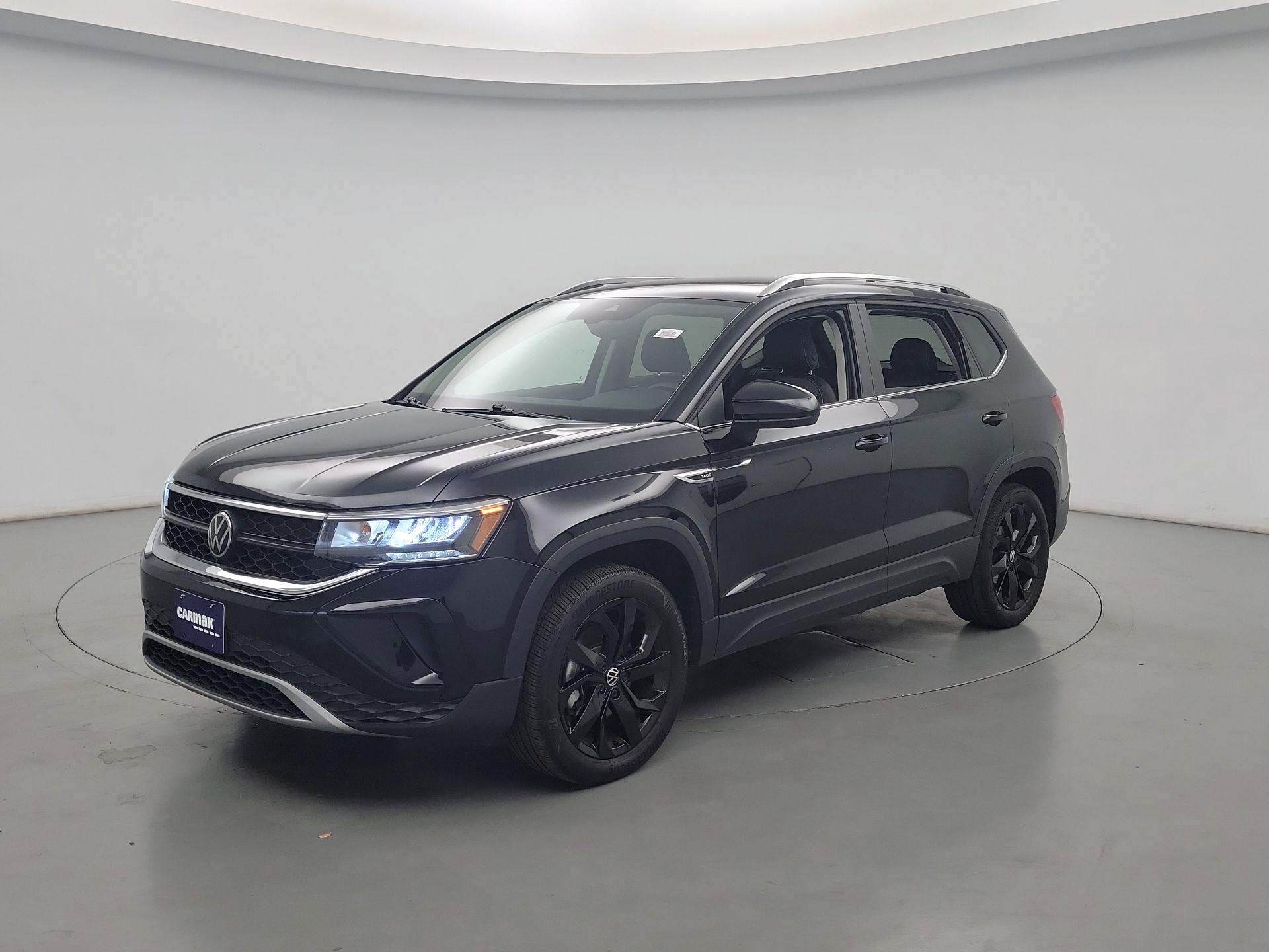 Thumbnail: 2023 Volkswagen Taos - 3