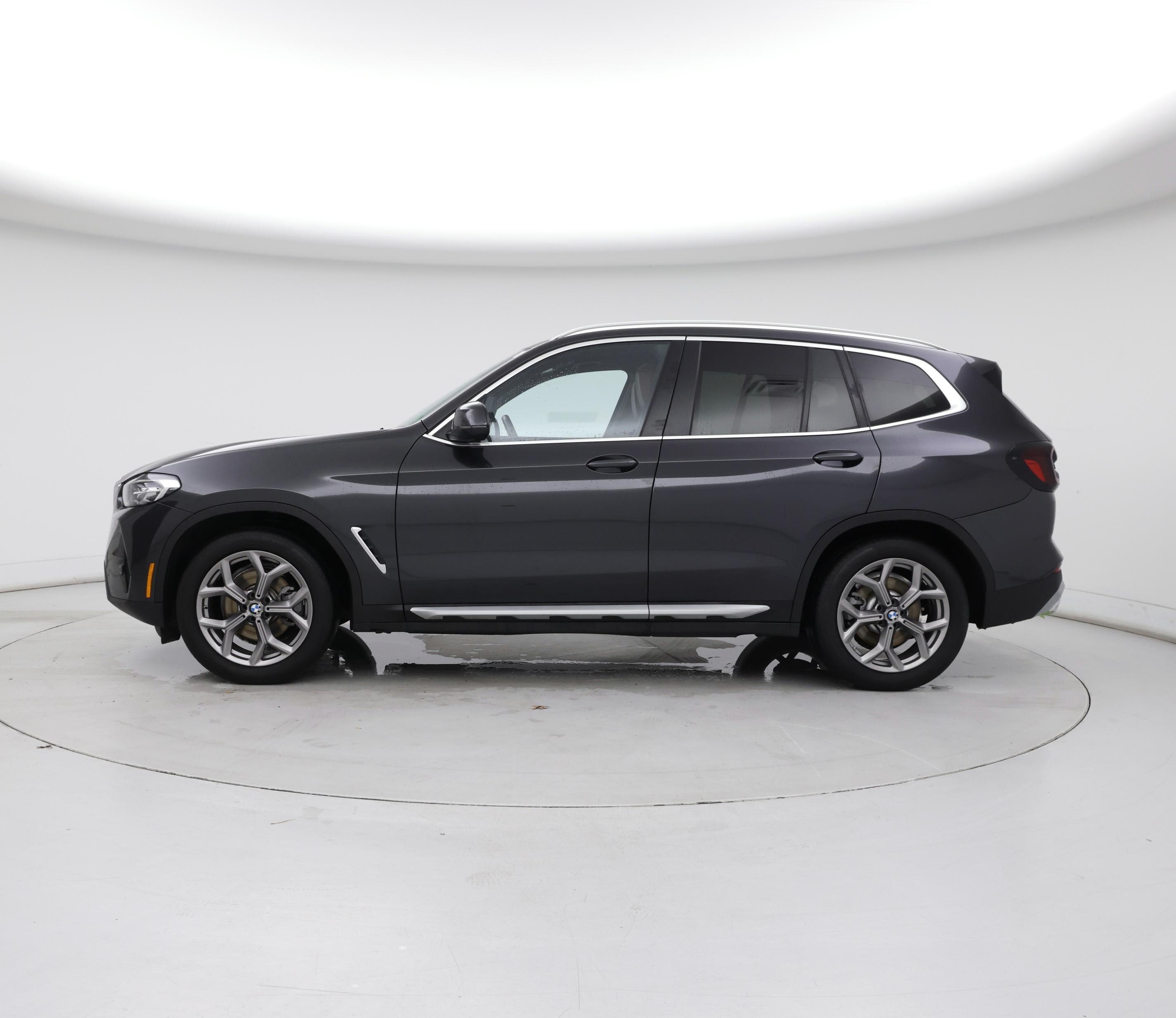 Thumbnail: 2022 BMW X3 - 3