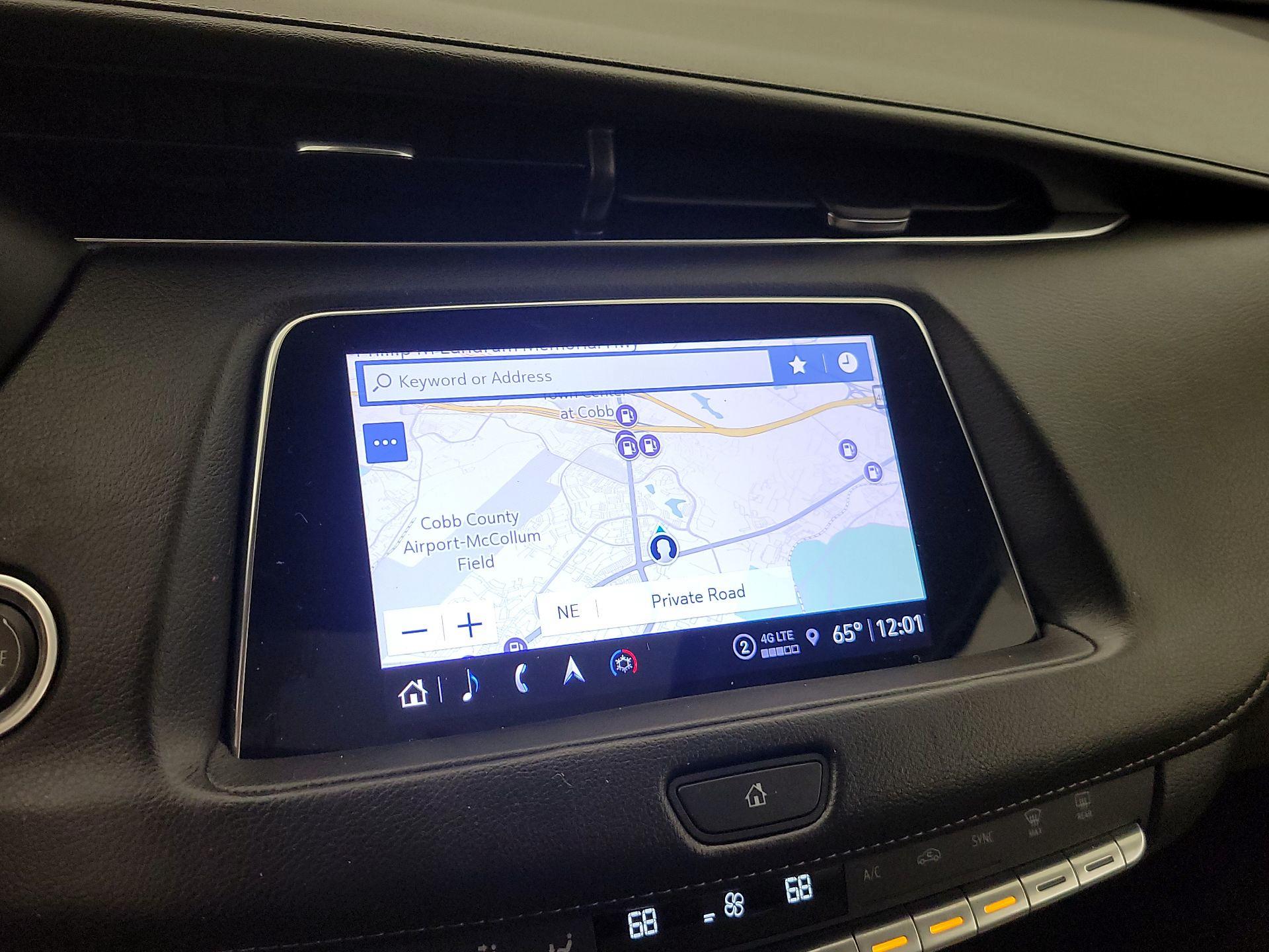 Thumbnail: 2023 Cadillac XT4 - 14