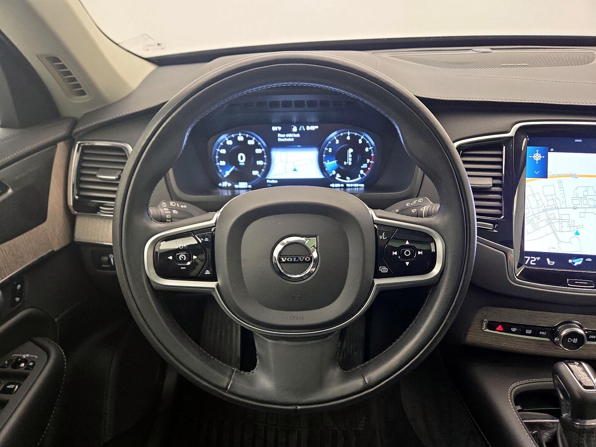 Thumbnail: 2022 Volvo XC90 - 10