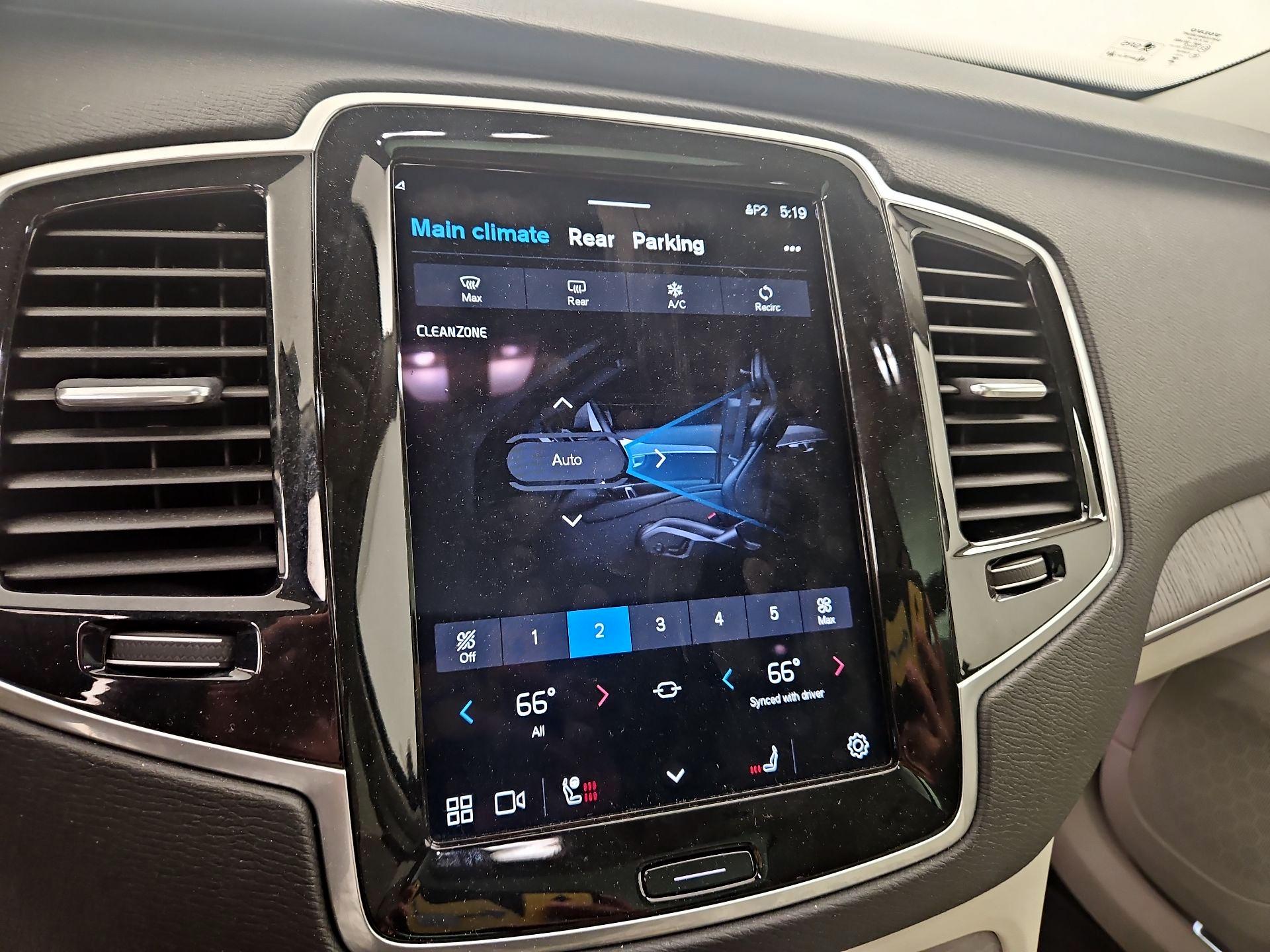 Thumbnail: 2023 Volvo XC90 - 17