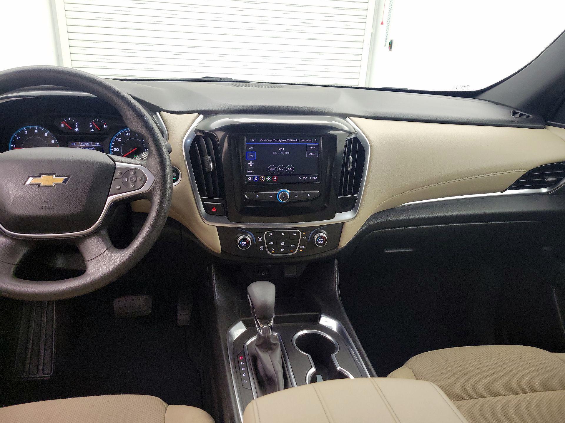 Thumbnail: 2022 Chevrolet Traverse - 9