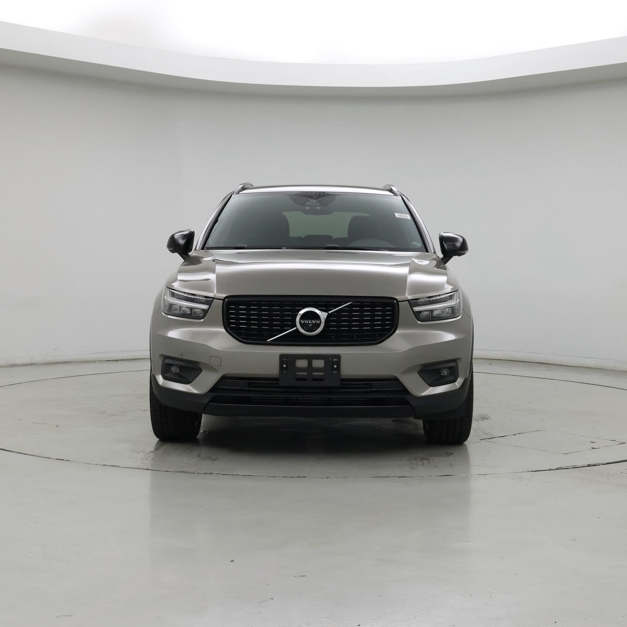 Thumbnail: 2022 Volvo XC40 - 5