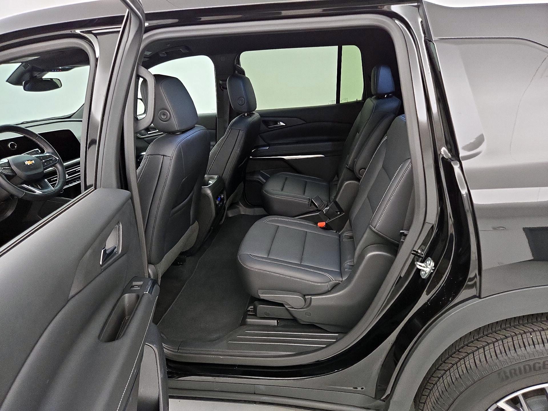 Thumbnail: 2025 Chevrolet Traverse - 20