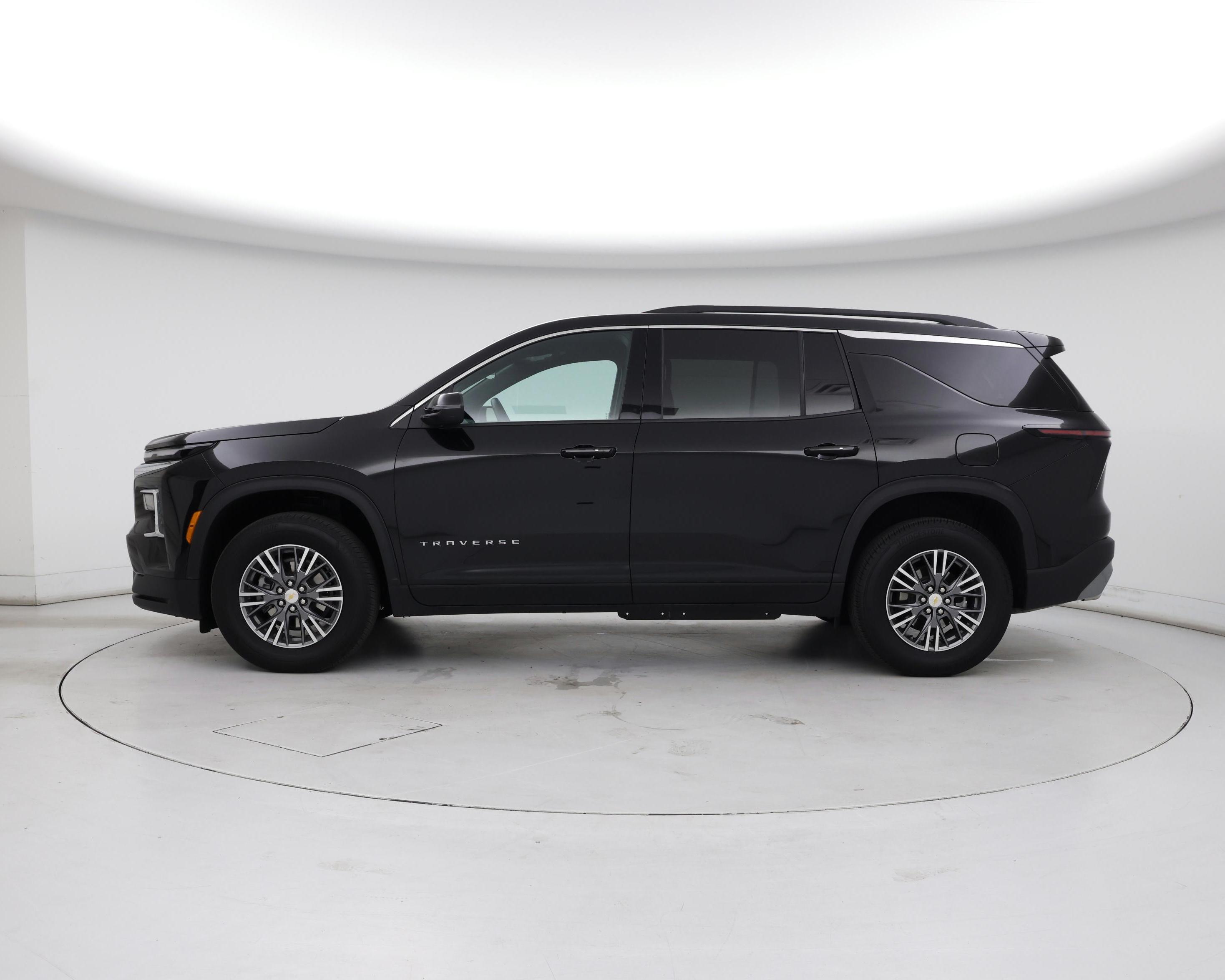 Thumbnail: 2025 Chevrolet Traverse - 3