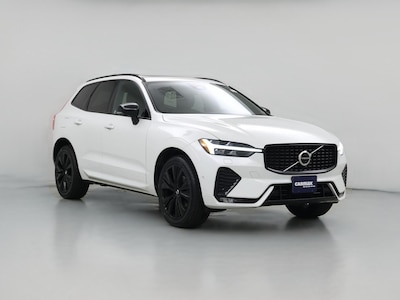 2023 Volvo XC60 B5 Plus Dark Theme