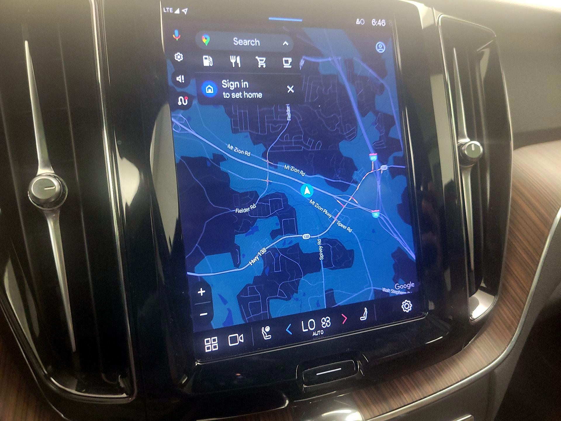 Thumbnail: 2023 Volvo XC60 - 14