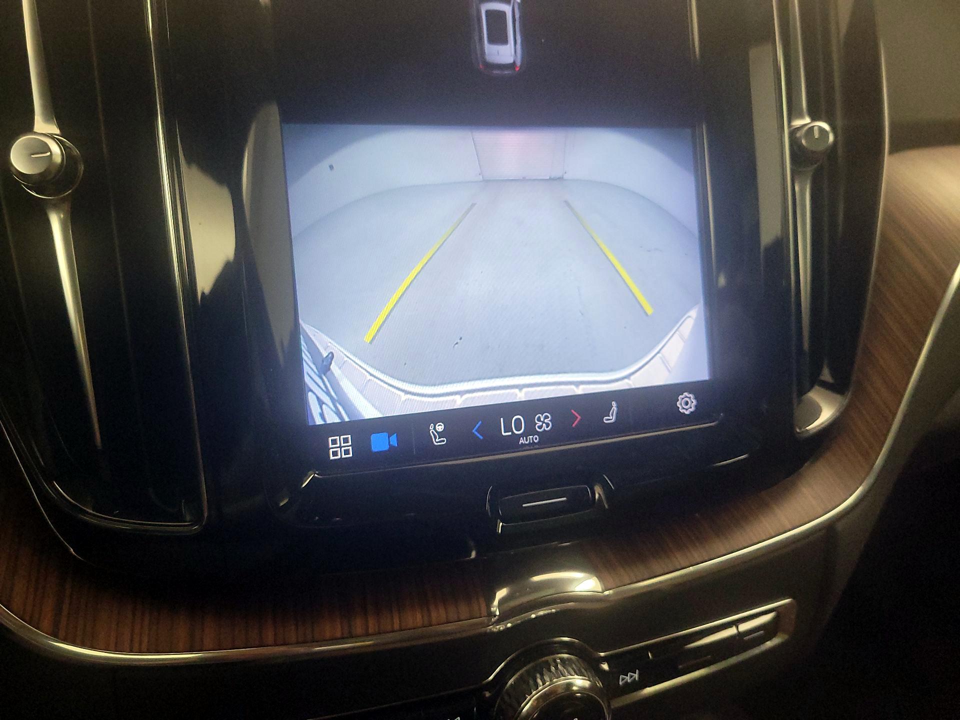 Thumbnail: 2023 Volvo XC60 - 15