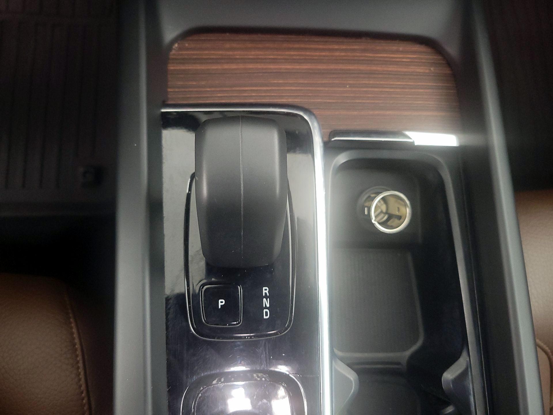 Thumbnail: 2023 Volvo XC60 - 18