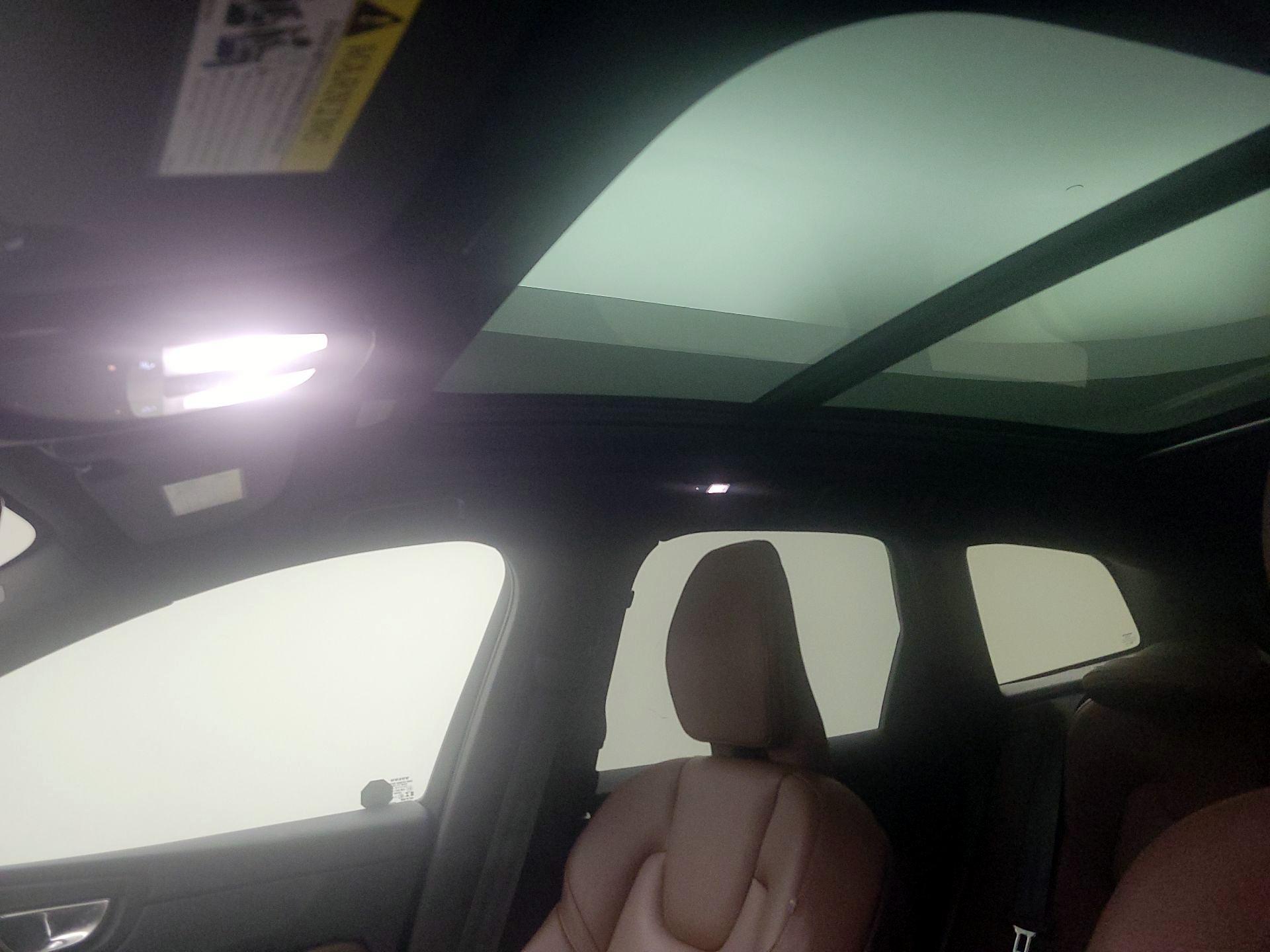 Thumbnail: 2023 Volvo XC60 - 20