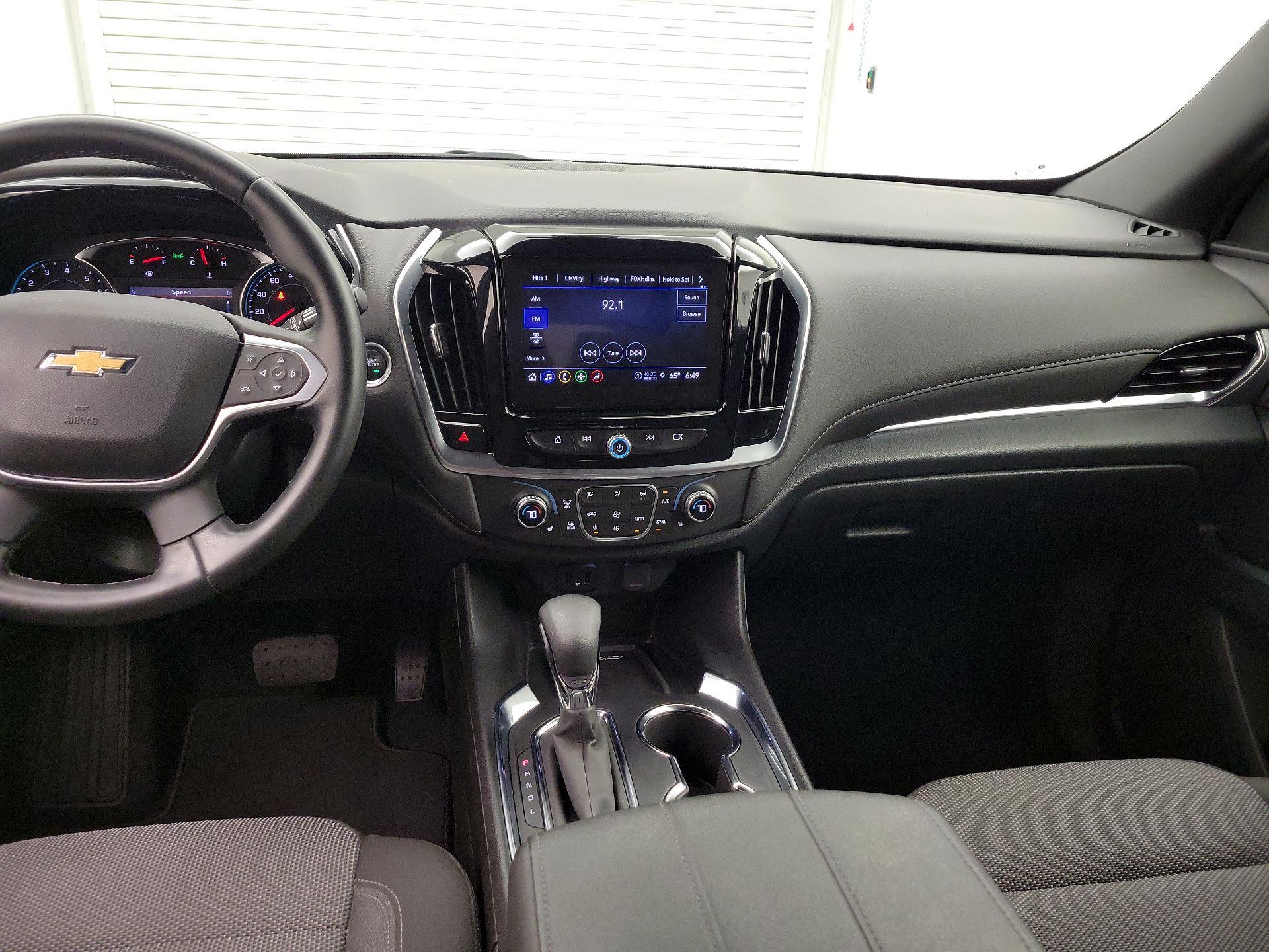 Thumbnail: 2023 Chevrolet Traverse - 9