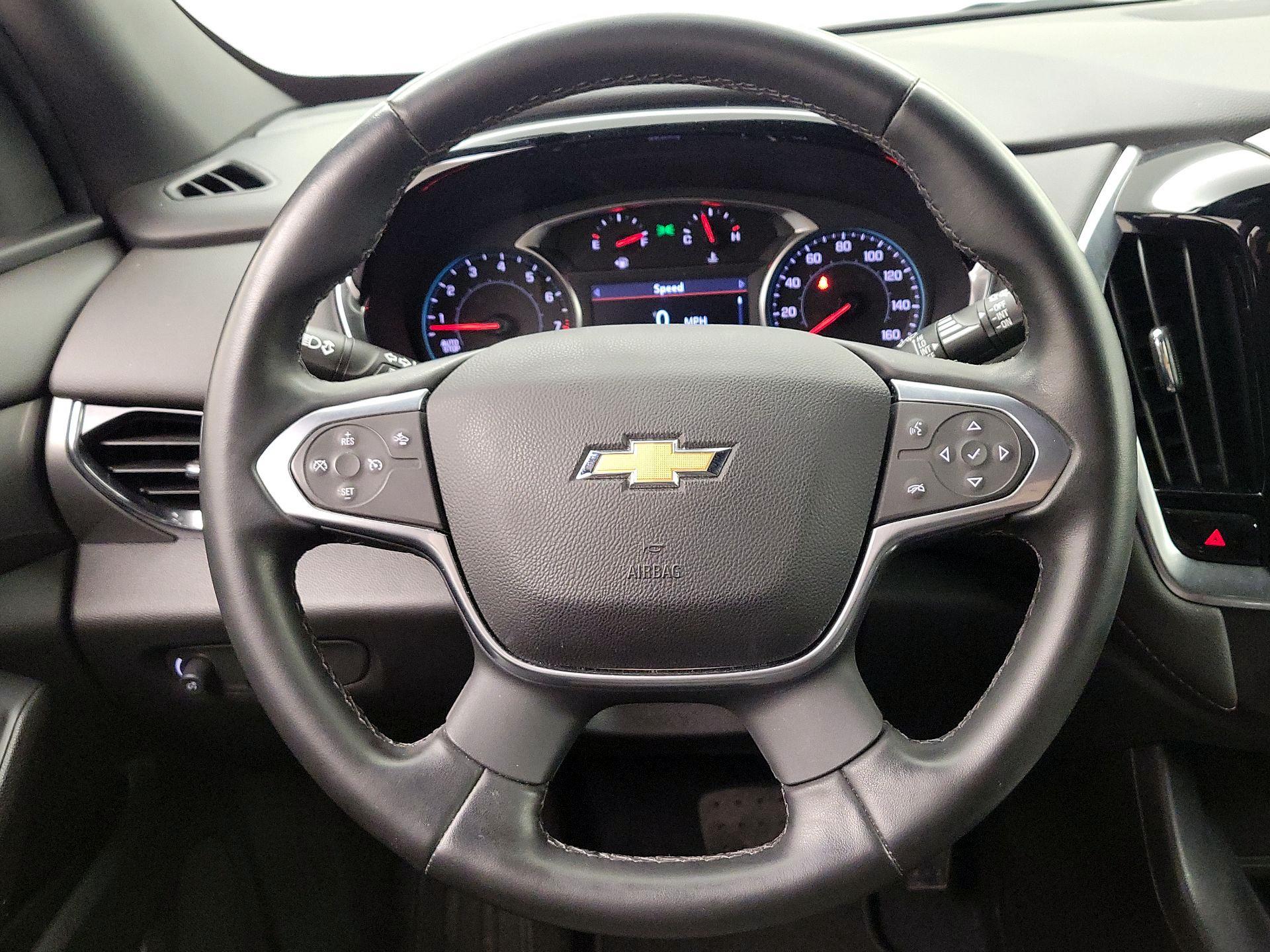 Thumbnail: 2023 Chevrolet Traverse - 10