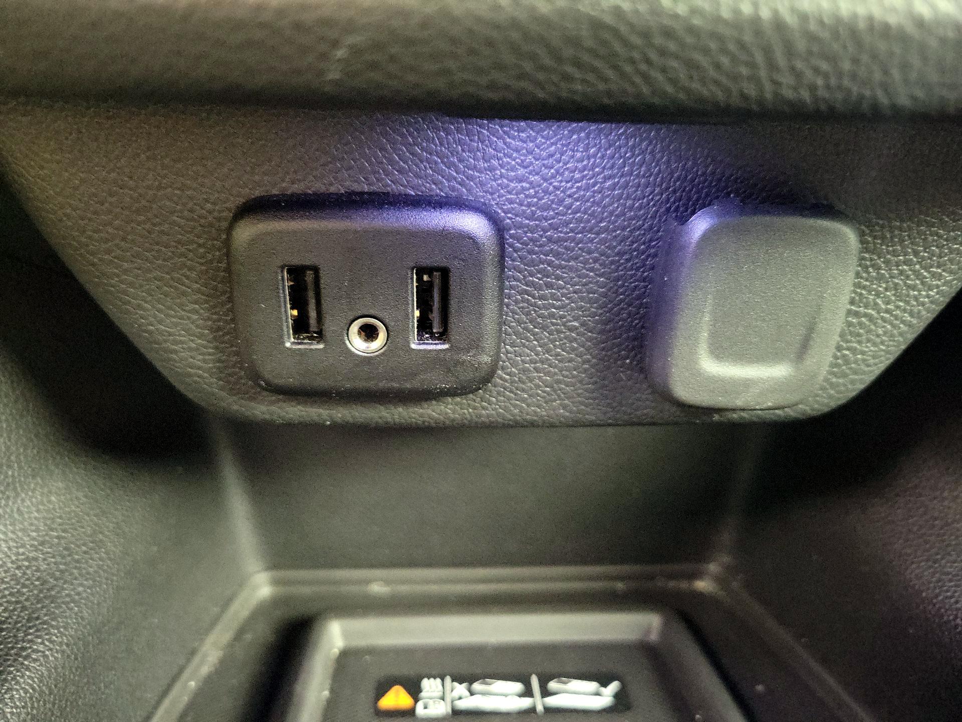 Thumbnail: 2023 Chevrolet Traverse - 18