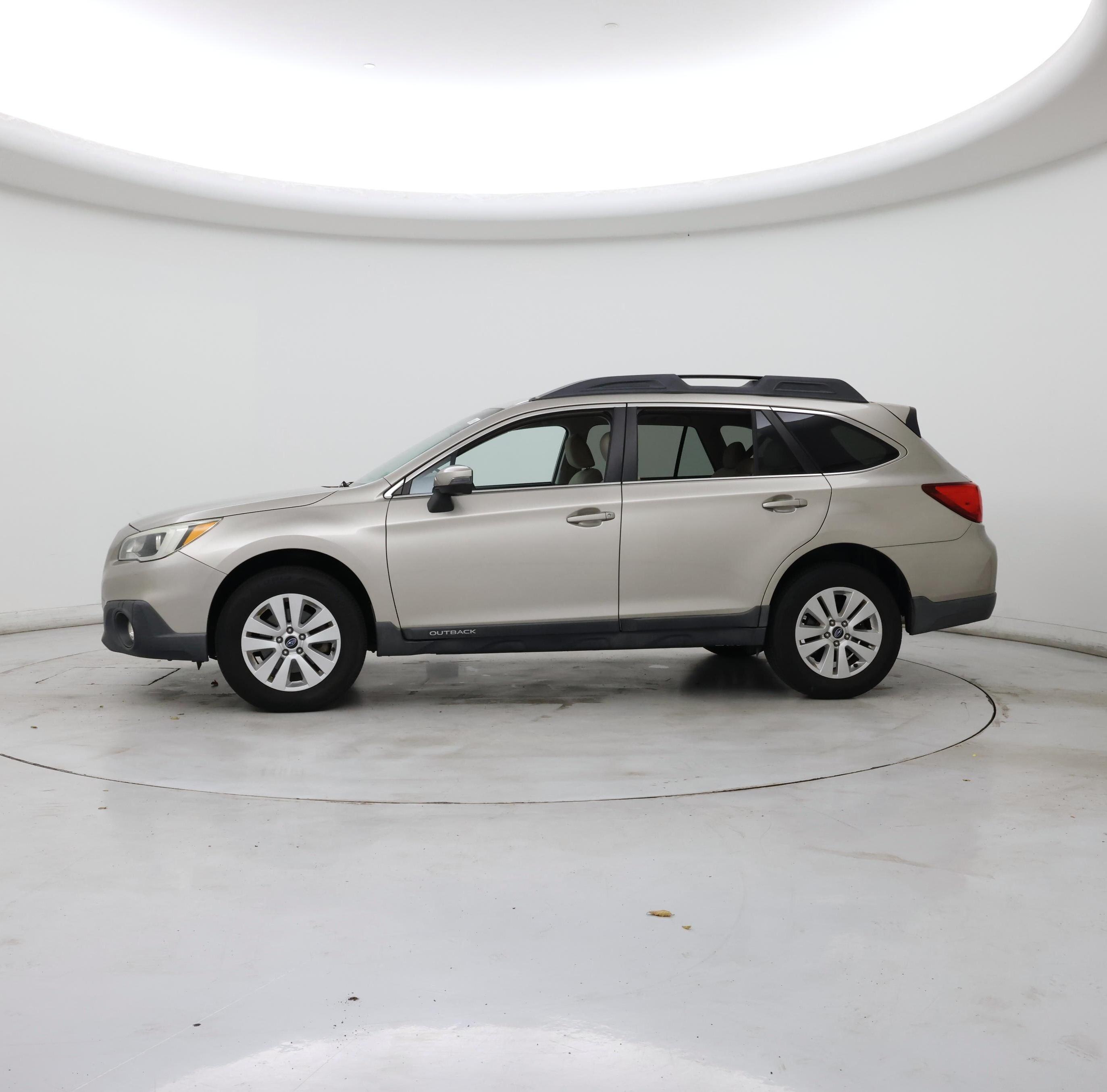 Thumbnail: 2015 Subaru Outback - 3