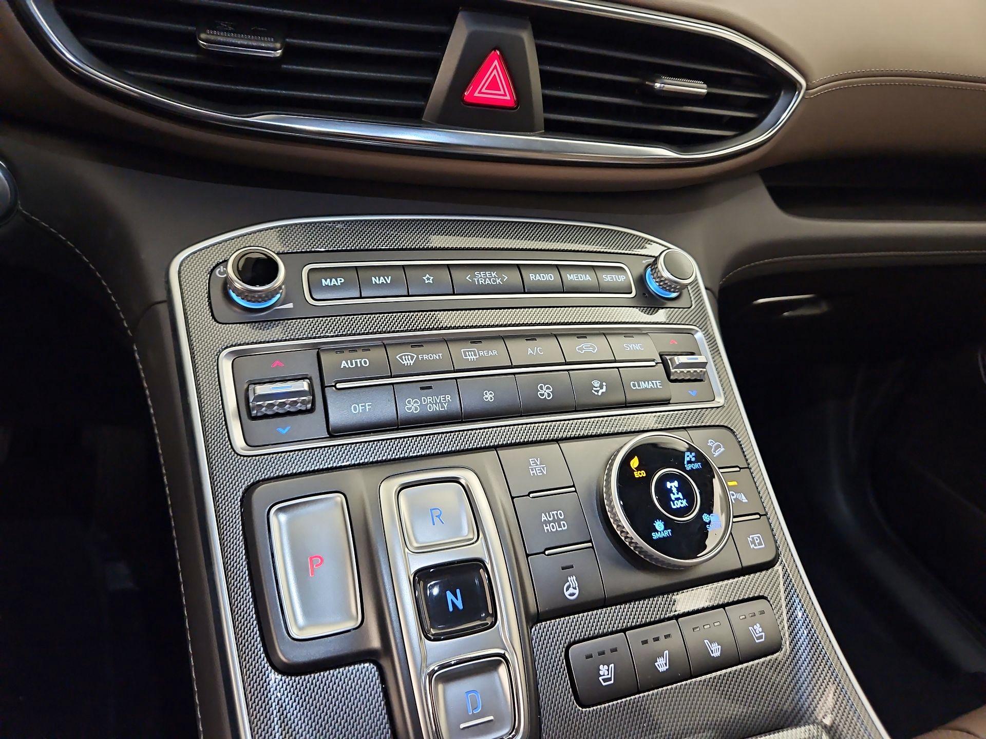 Thumbnail: 2022 Hyundai Santa Fe - 17